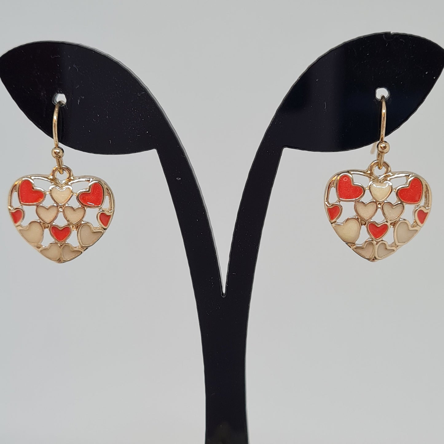 Vintage AVON NRT heart set Rose gold tone chain with enamel hearts pendant and earrings