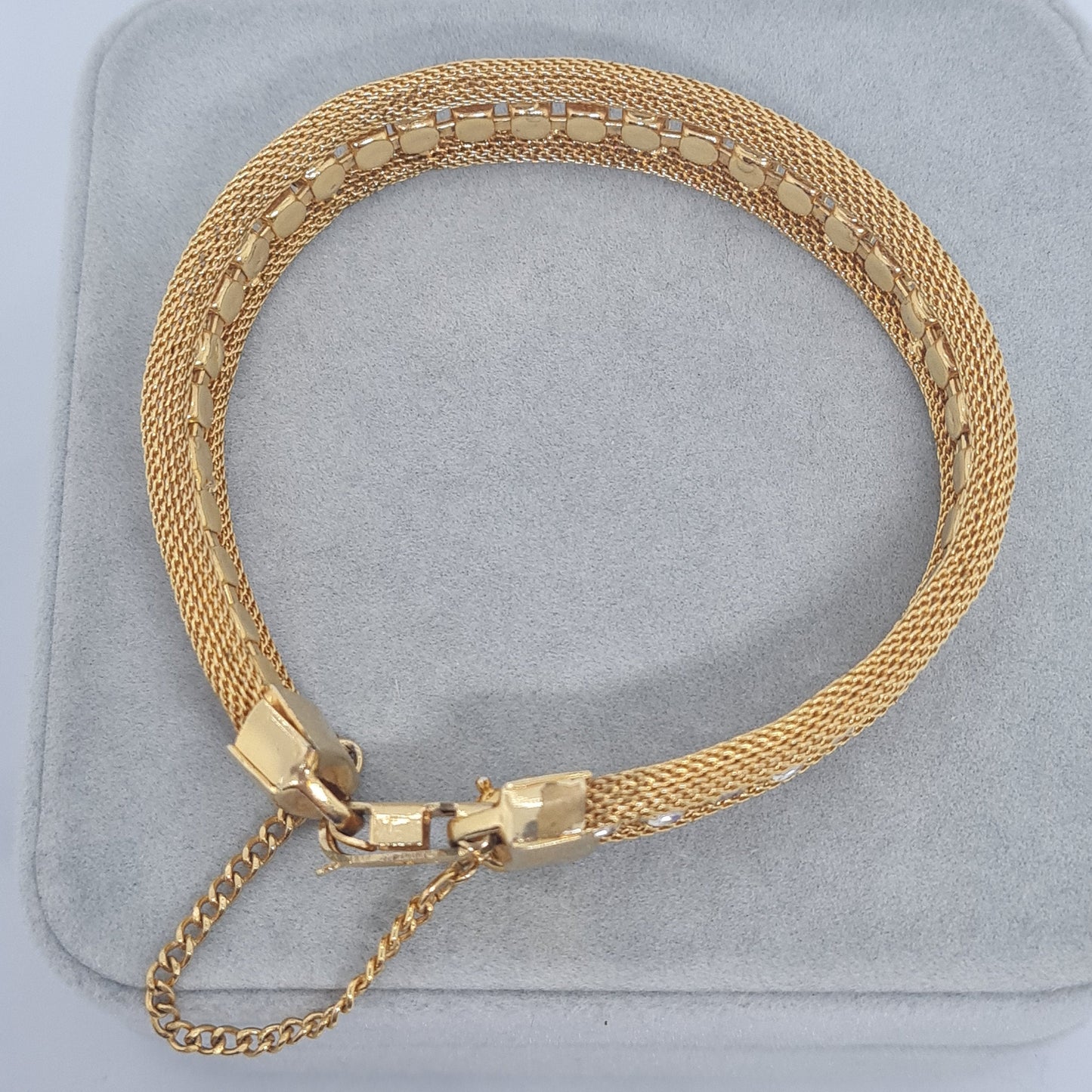 Vintage mesh bracelet Gold tone metal mesh bracelet with rhinestones