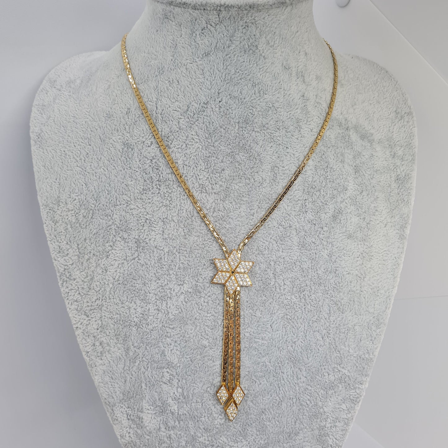 Vintage PENNINO bolo style chain necklace Gold tone chain necklace with chain tassel Floral non sliding pendant necklace