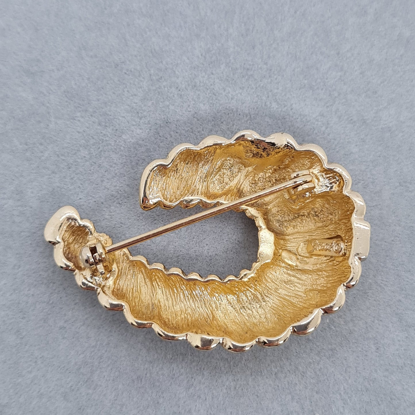 GROSSE for DIOR brooch vintage Gloss gold tone metal with ivory tone enamel and rhinestones Designer croissant brooch pin