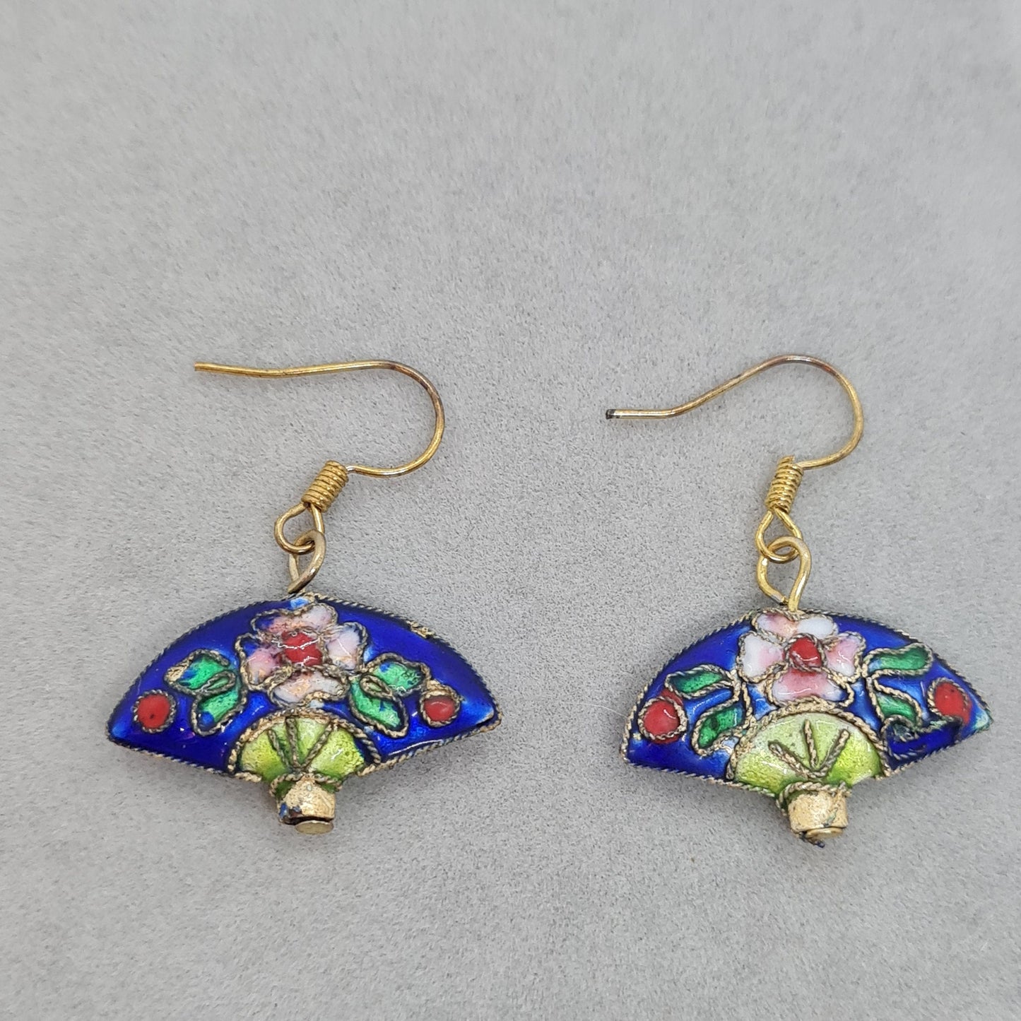 Vintage cloisonne floral earrings Gold tone metal with multicolor enamel drop earrings