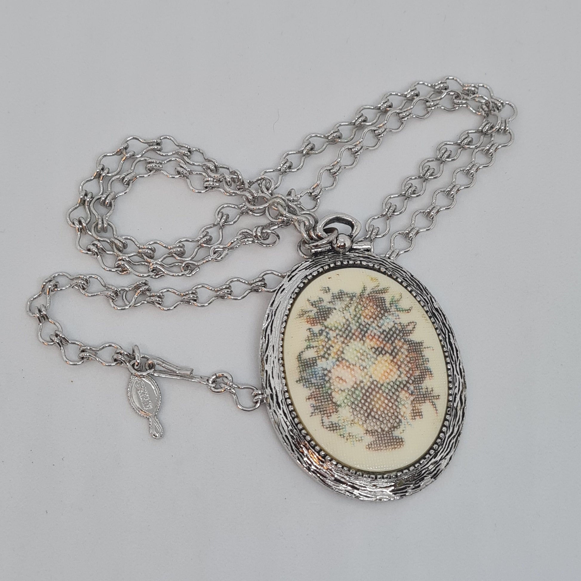 Vintage SARAH COVENTRY pendant necklace Silver tone chain necklace with plastic cabochon