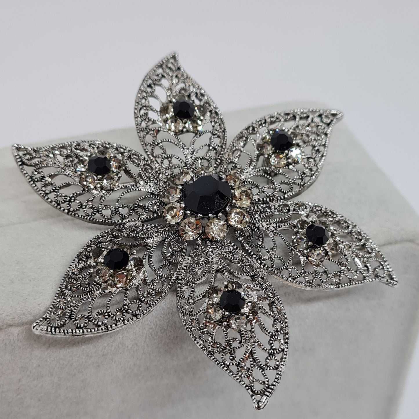 Vintage filigree large brooch Silver tone metal with glass black and clear rhinestones brooch Big floral sparkly brooch pin
