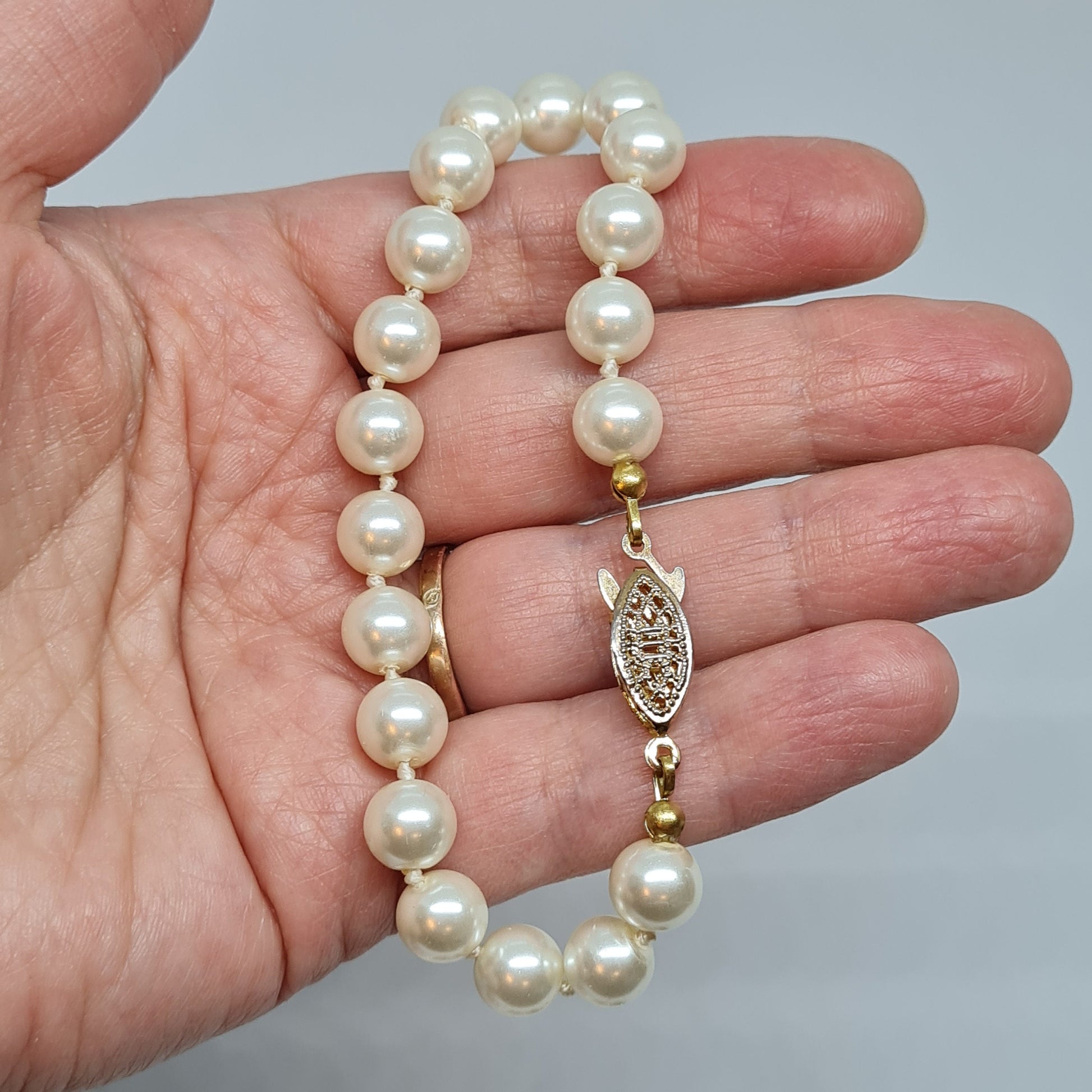 Vintage Faux Pearl Bracelet: Gold Tone Wedding Jewelry