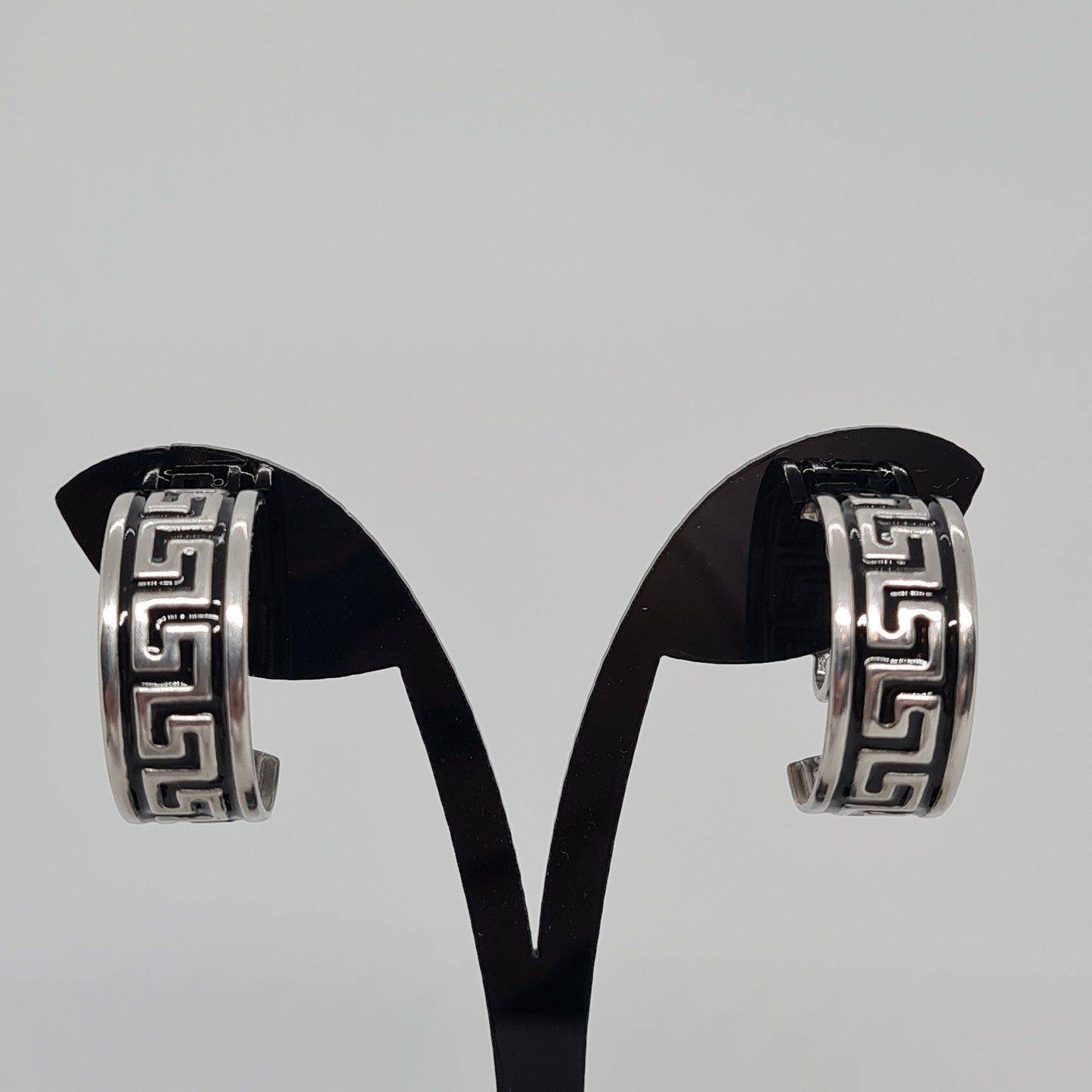 Chic Vintage Silver Clip-On Earrings with Greek Style Huggie Hoops