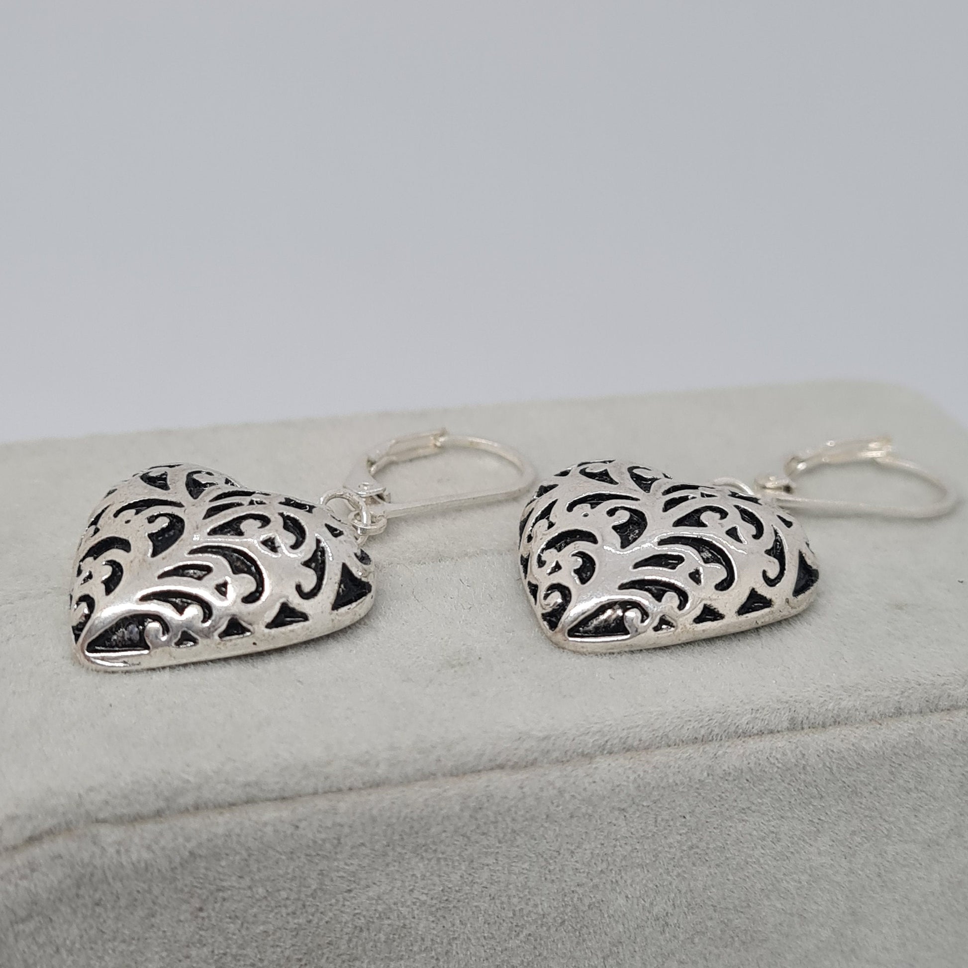 Vintage Silver Tone Heart Dangle Earrings: Black Enamel Pierced Earrings