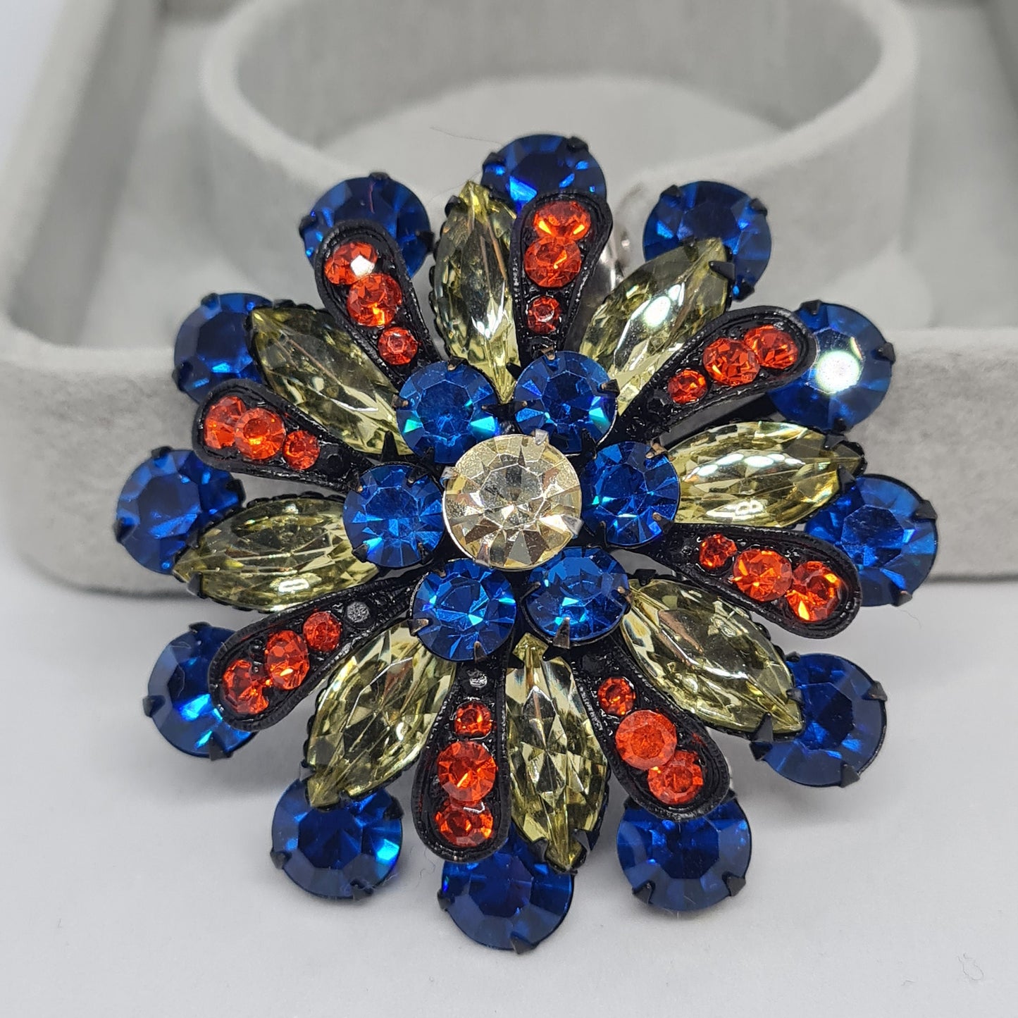 Awesome vintage brooch Black tone metal with blue,yellow and red glass rhinestones brooch pin