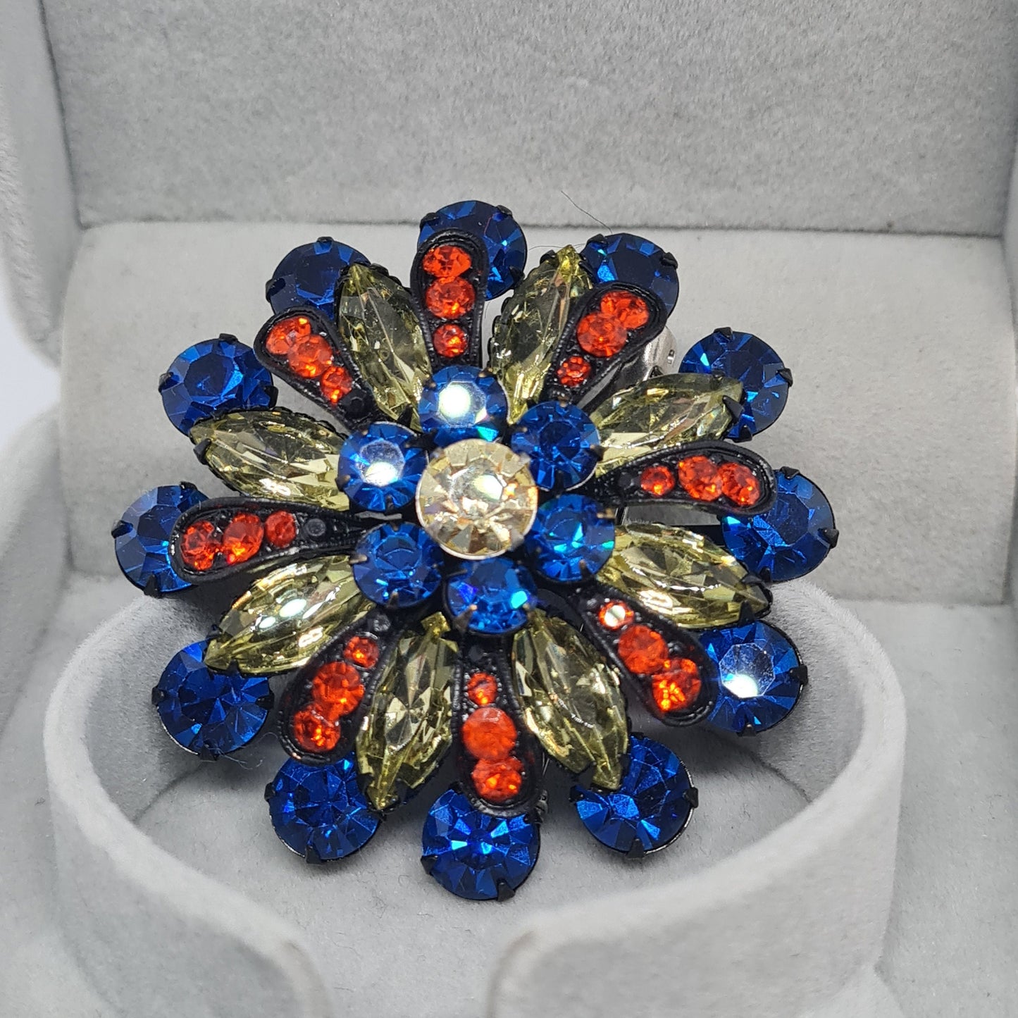 Awesome vintage brooch Black tone metal with blue,yellow and red glass rhinestones brooch pin