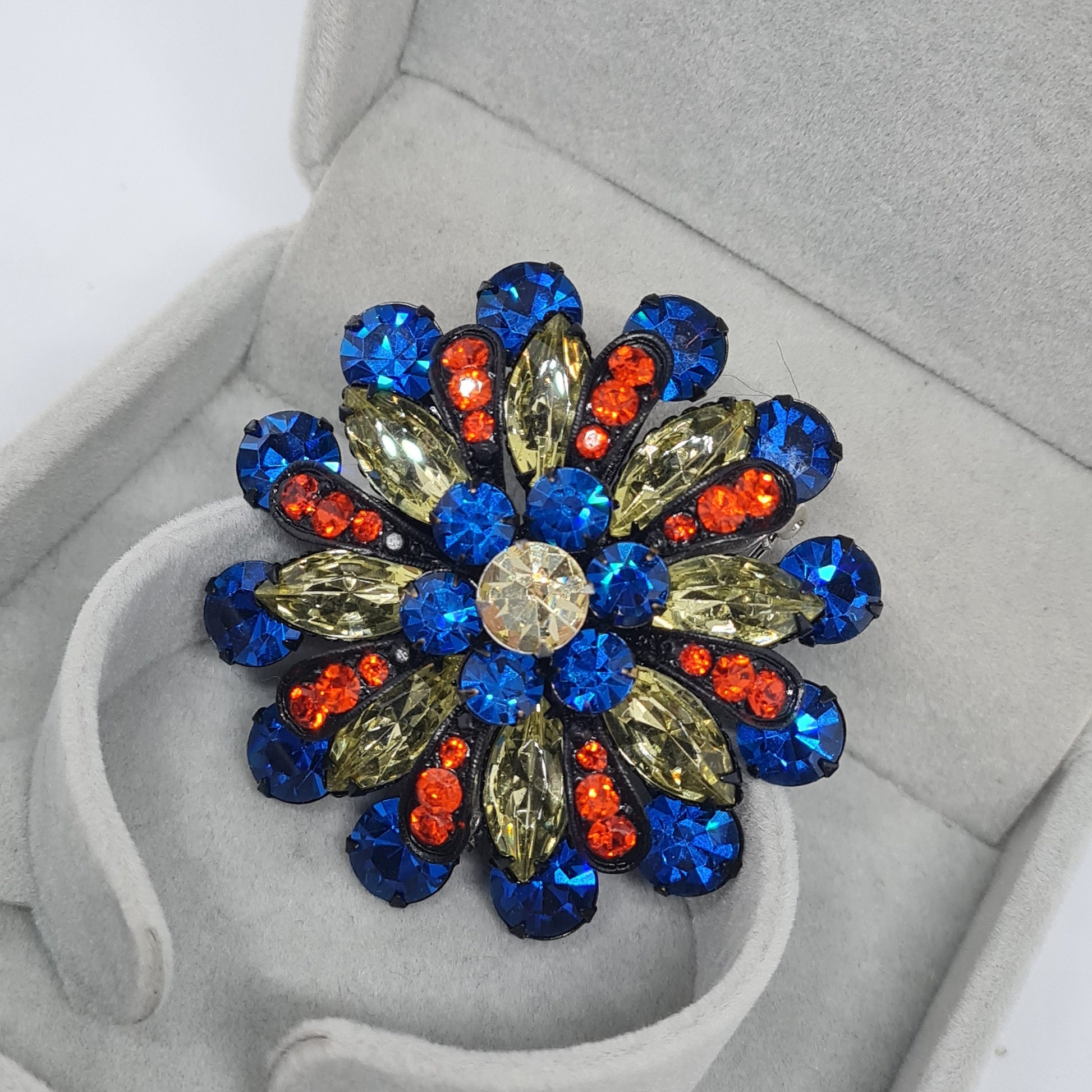 Awesome vintage brooch Black tone metal with blue,yellow and red glass rhinestones brooch pin