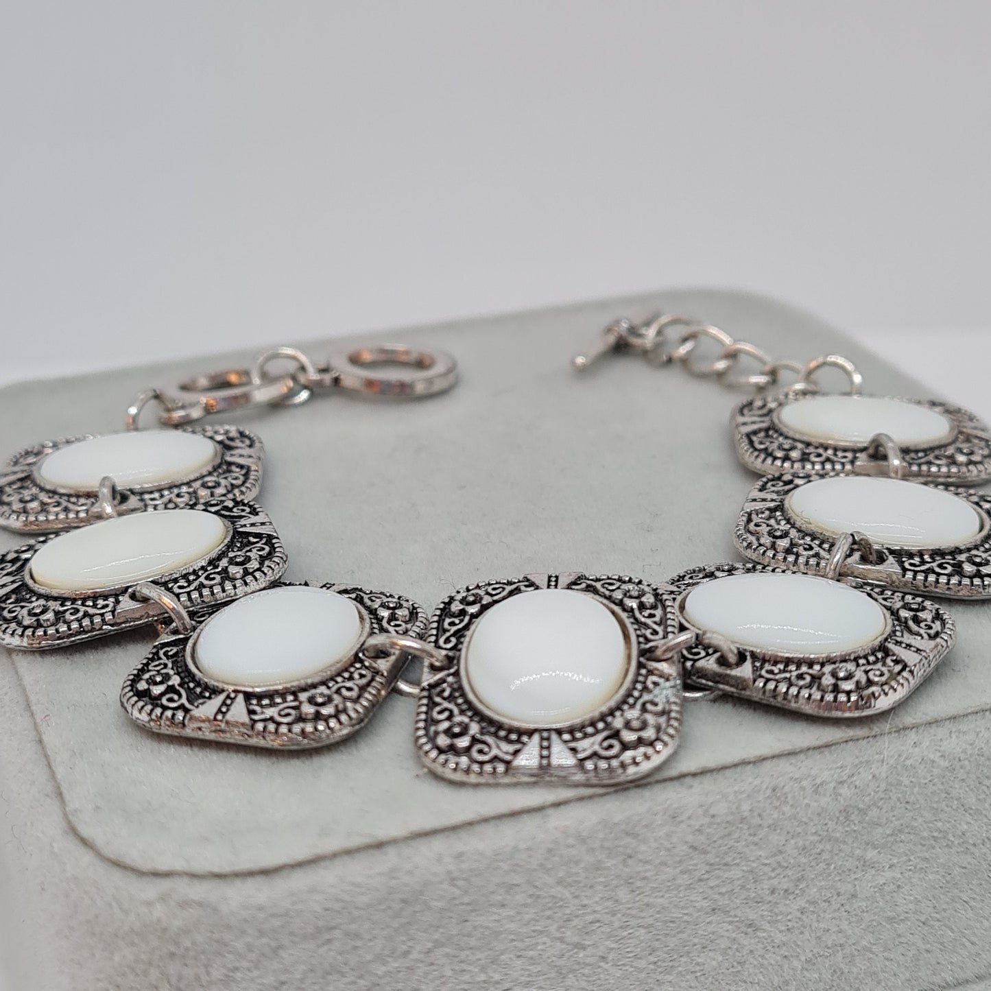 Vintage link bracelet with shell cabochons Silver tone metal rectangle link bracelet