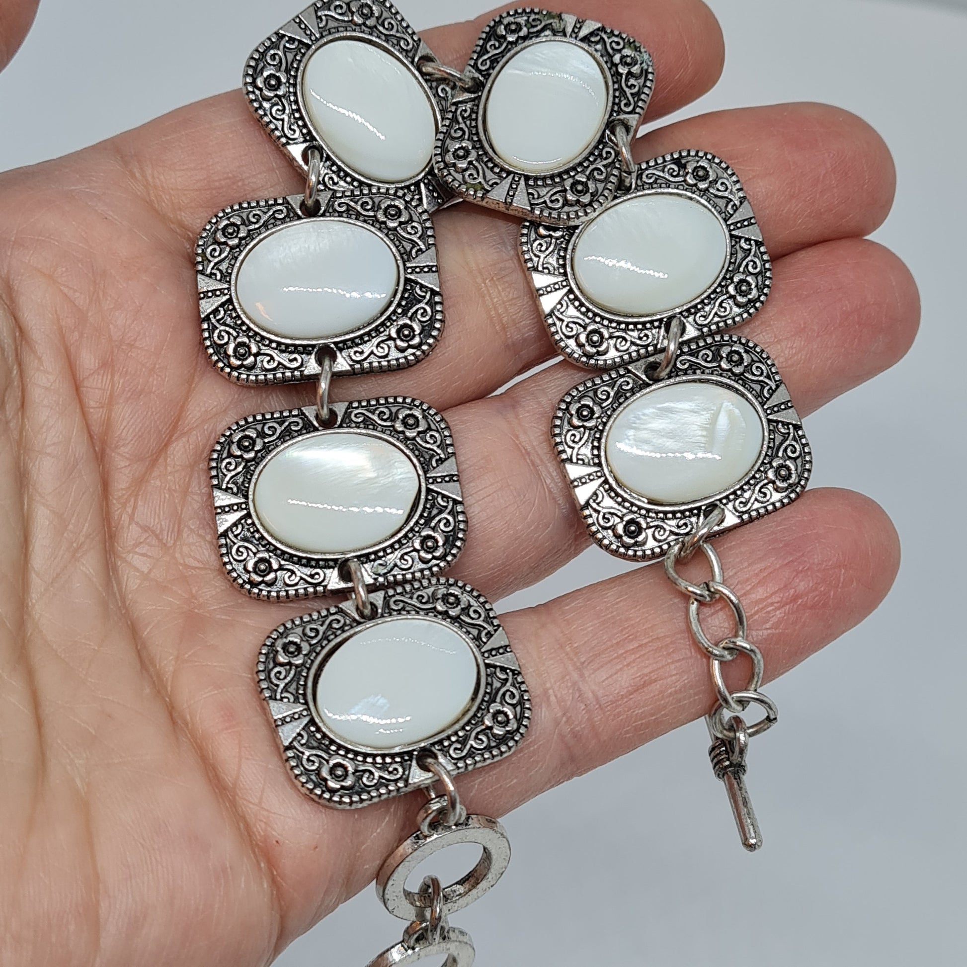 Vintage link bracelet with shell cabochons Silver tone metal rectangle link bracelet