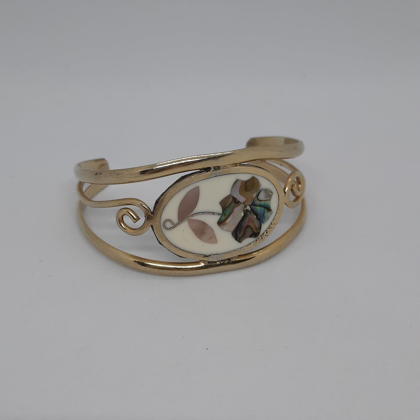 Vintage ALPACA MEXICO bracelet Gold tone metal with abalone flower cuff bracelet Designer floral motif open bracelet