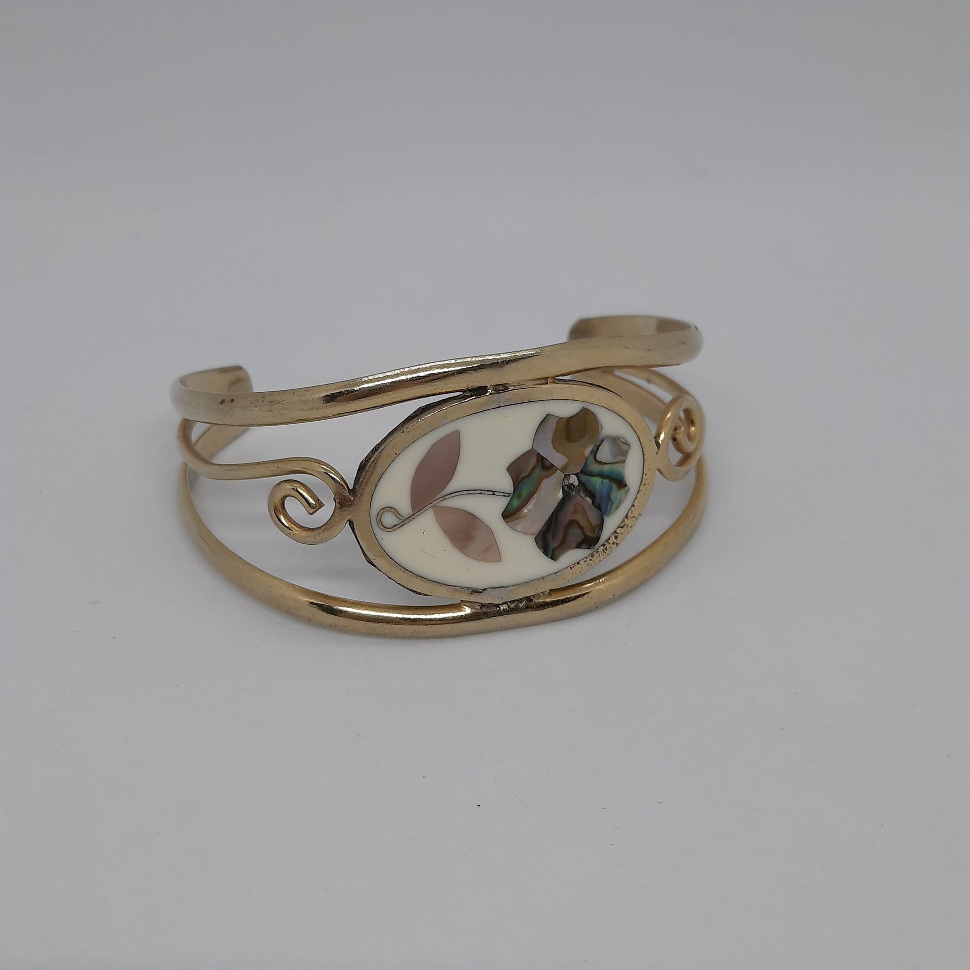 Vintage ALPACA MEXICO bracelet Gold tone metal with abalone flower cuff bracelet Designer floral motif open bracelet
