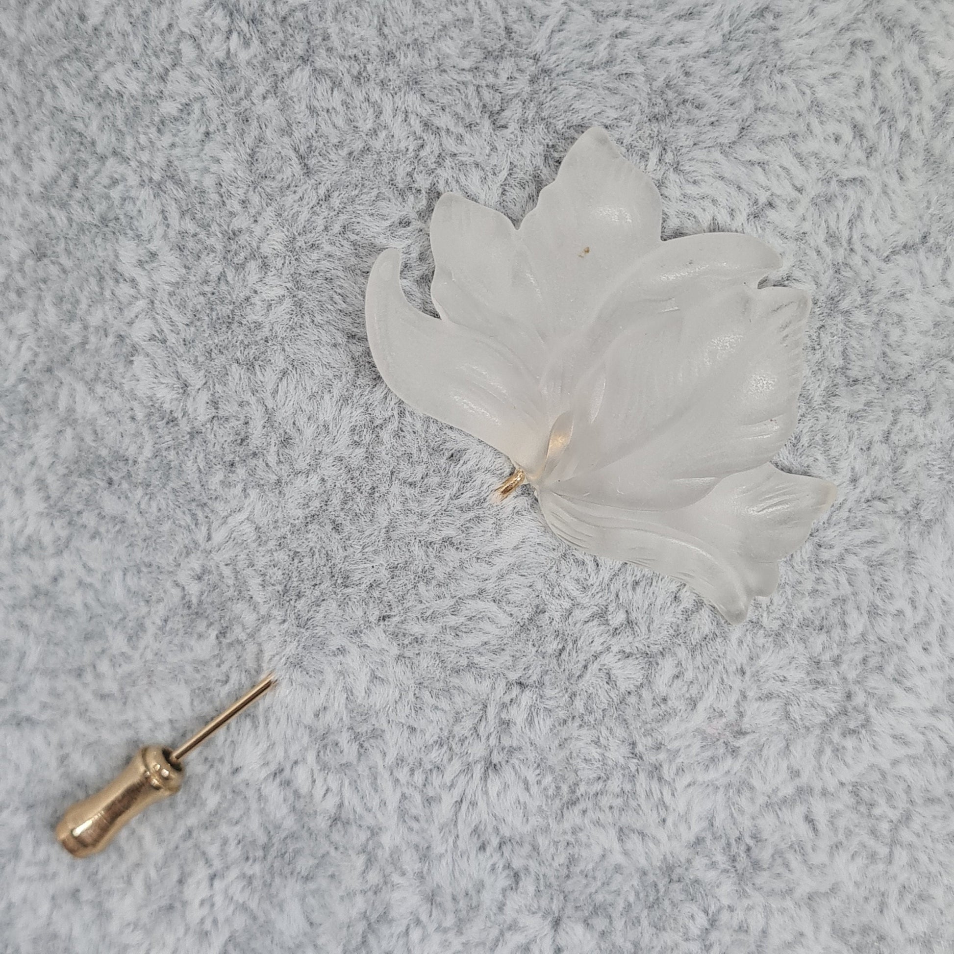 Vintage Frosted Lucite Flower Stick Pin, Gold Tone