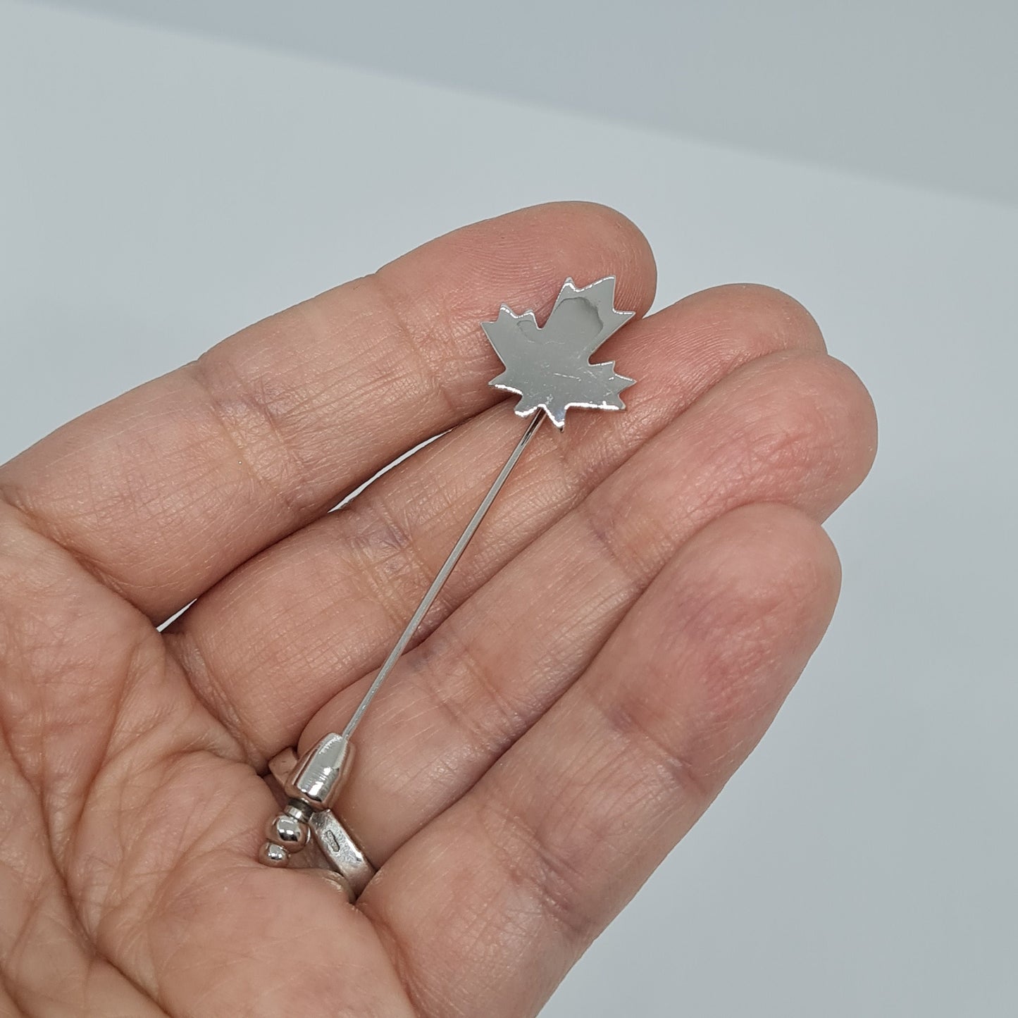 Vintage TRIFARI leaf stick pin Gloss silver tone metal Designer maple leaf stick pin