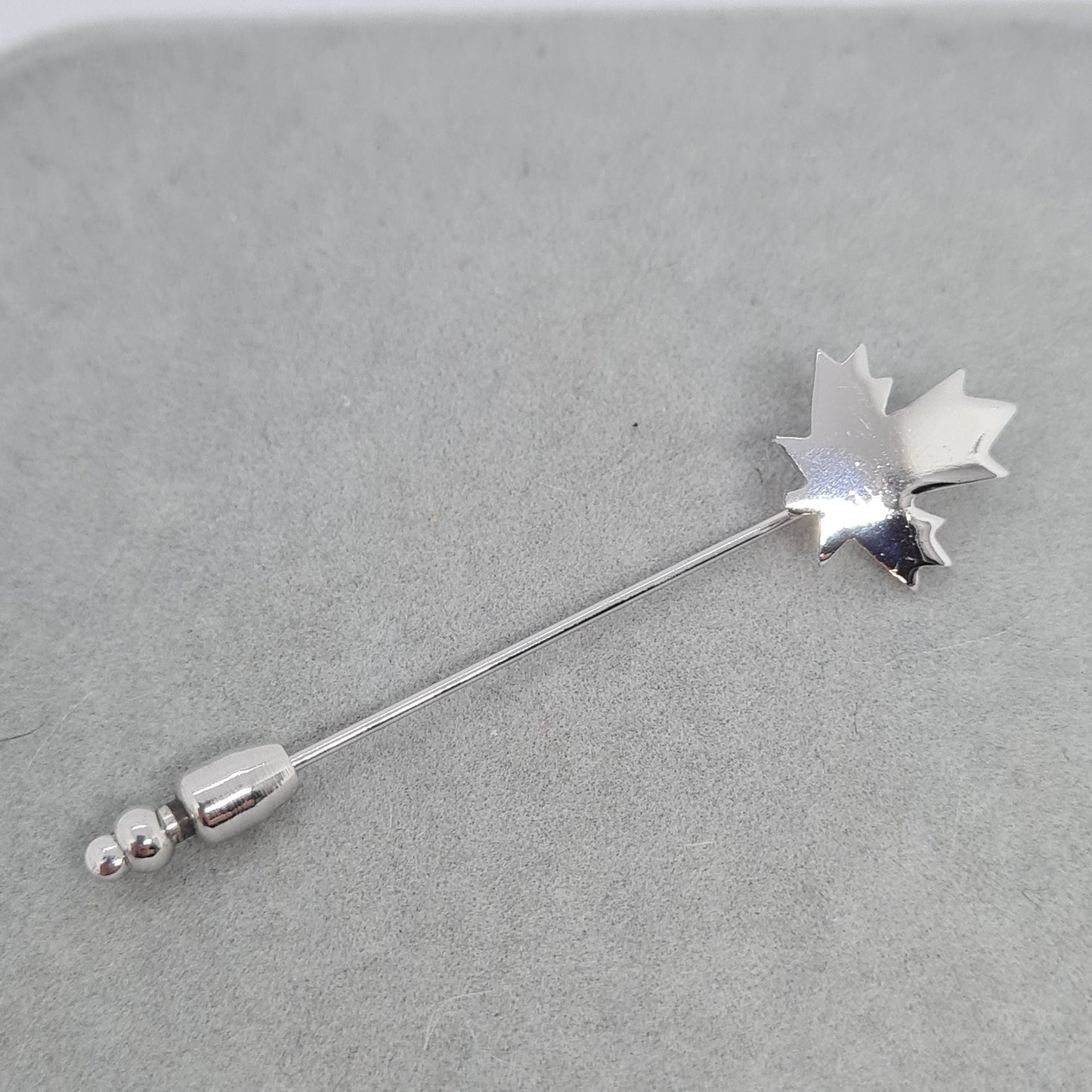 Vintage TRIFARI leaf stick pin Gloss silver tone metal Designer maple leaf stick pin