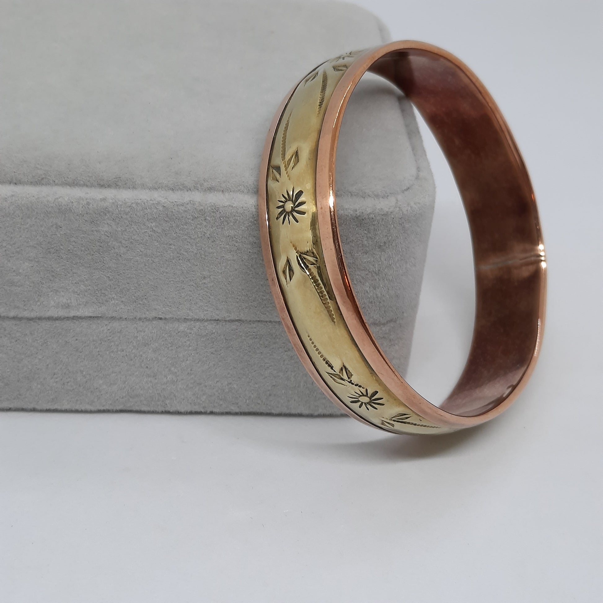 Vintage two-tone bangle bracelet Brass and copper cuff bracelet with floral motif