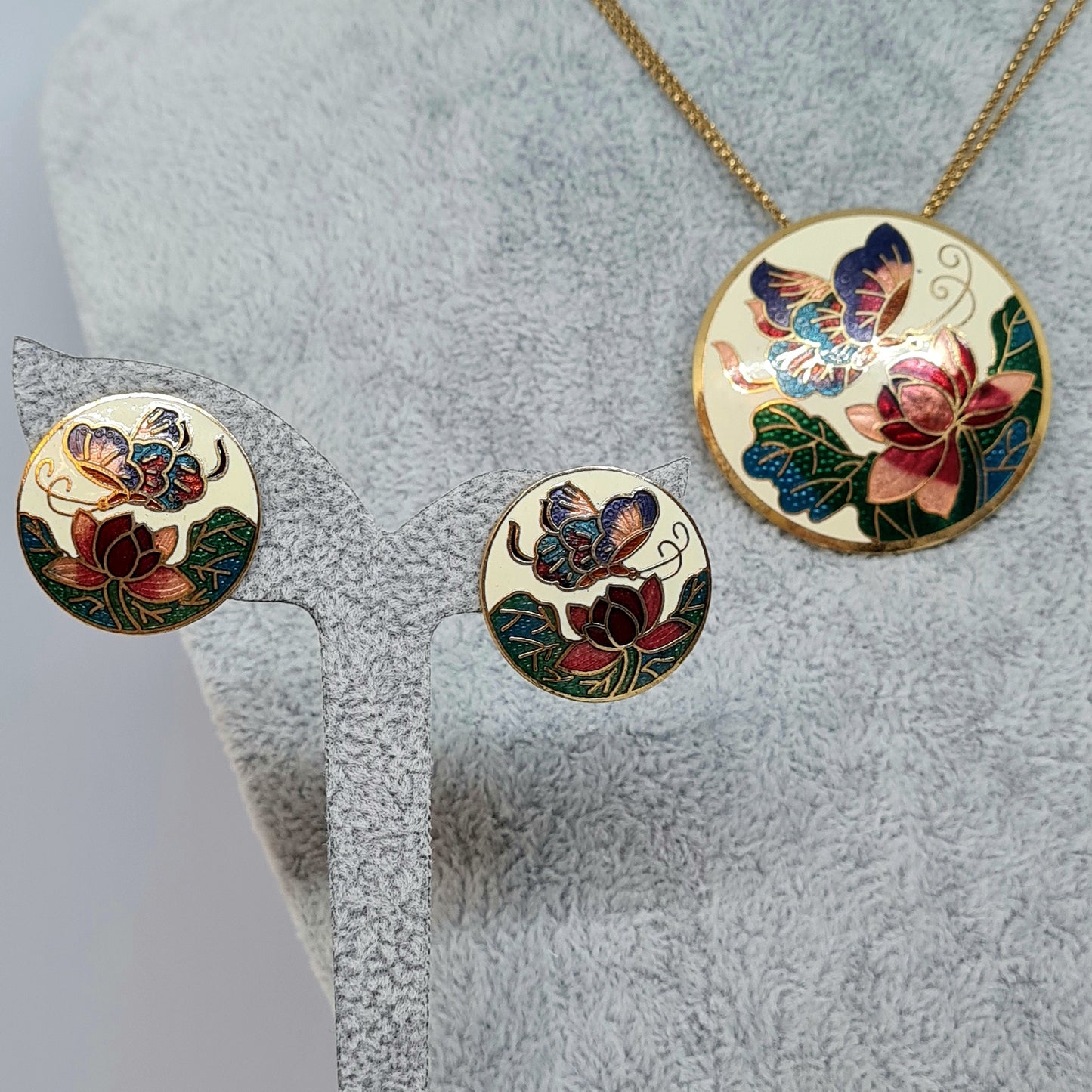 Vintage SEA GEMS cloisonne jewelry set Gold-tone metal double-strand long chain with enamel Cloisonne butterfly necklace and earrings set