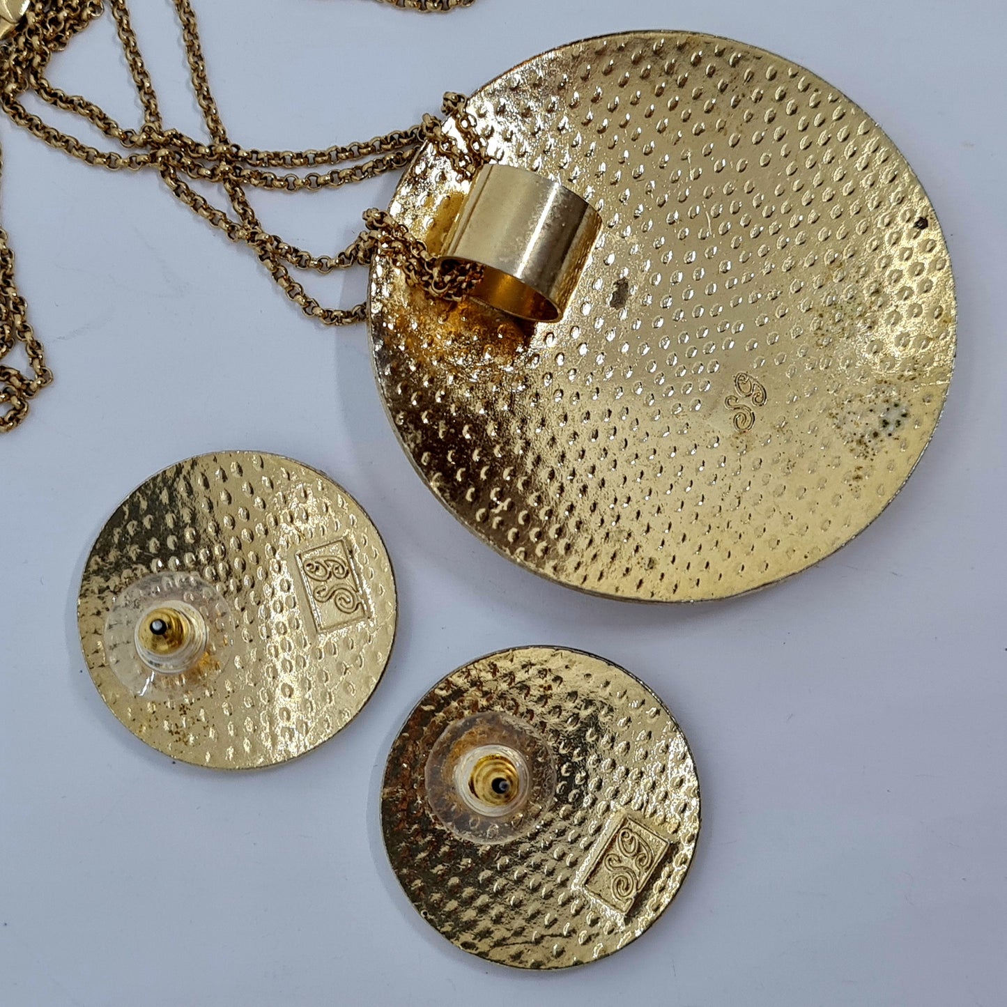 Vintage SEA GEMS cloisonne jewelry set Gold-tone metal double-strand long chain with enamel Cloisonne butterfly necklace and earrings set