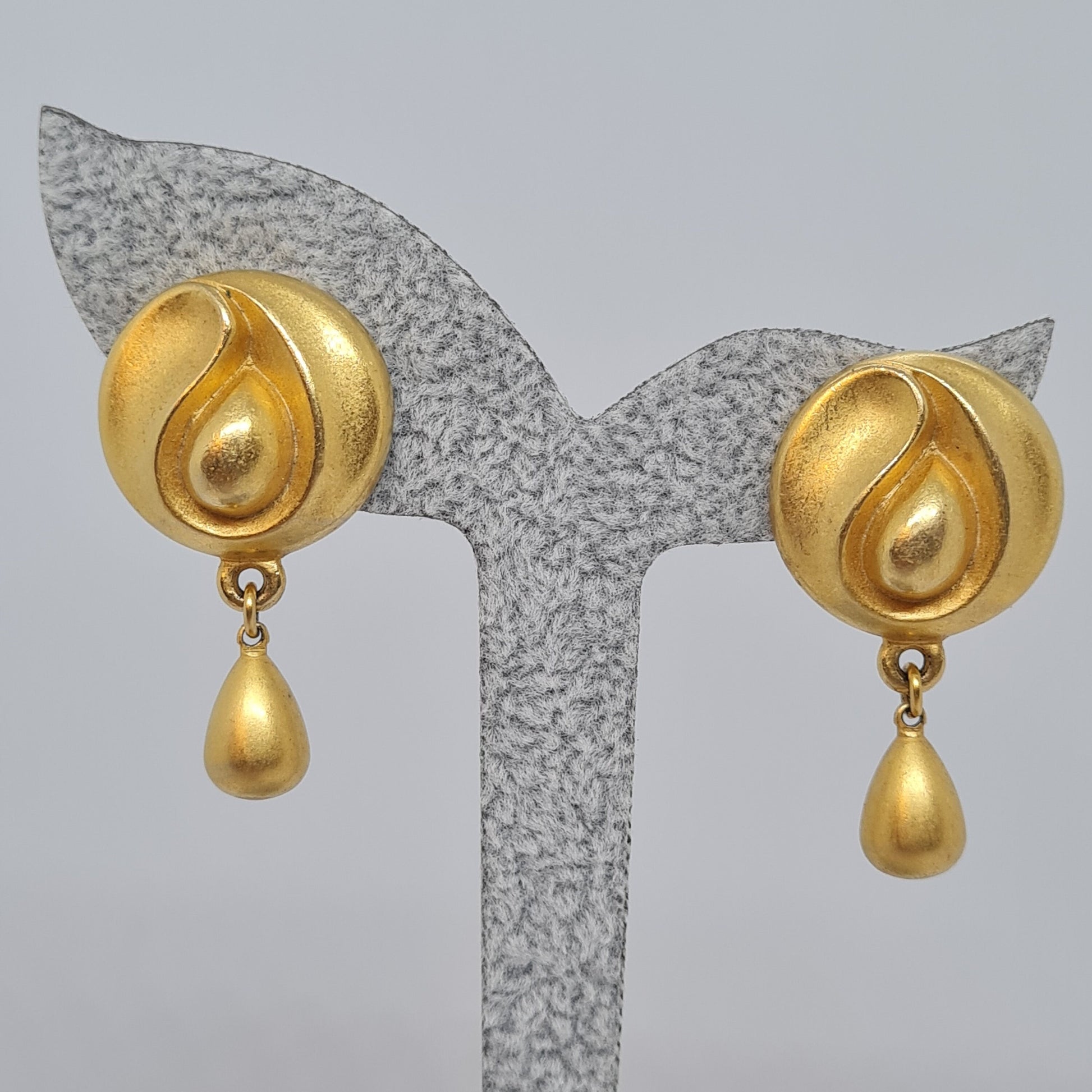Vintage Donna Karan Clip On Earrings: Gold Tone Teardrop Pendant