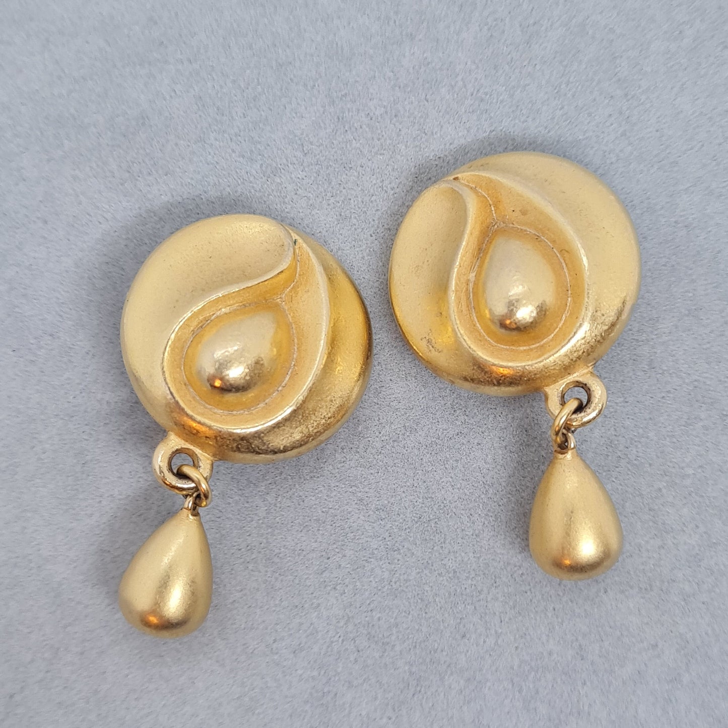 Vintage Donna Karan Clip On Earrings: Gold Tone Teardrop Pendant