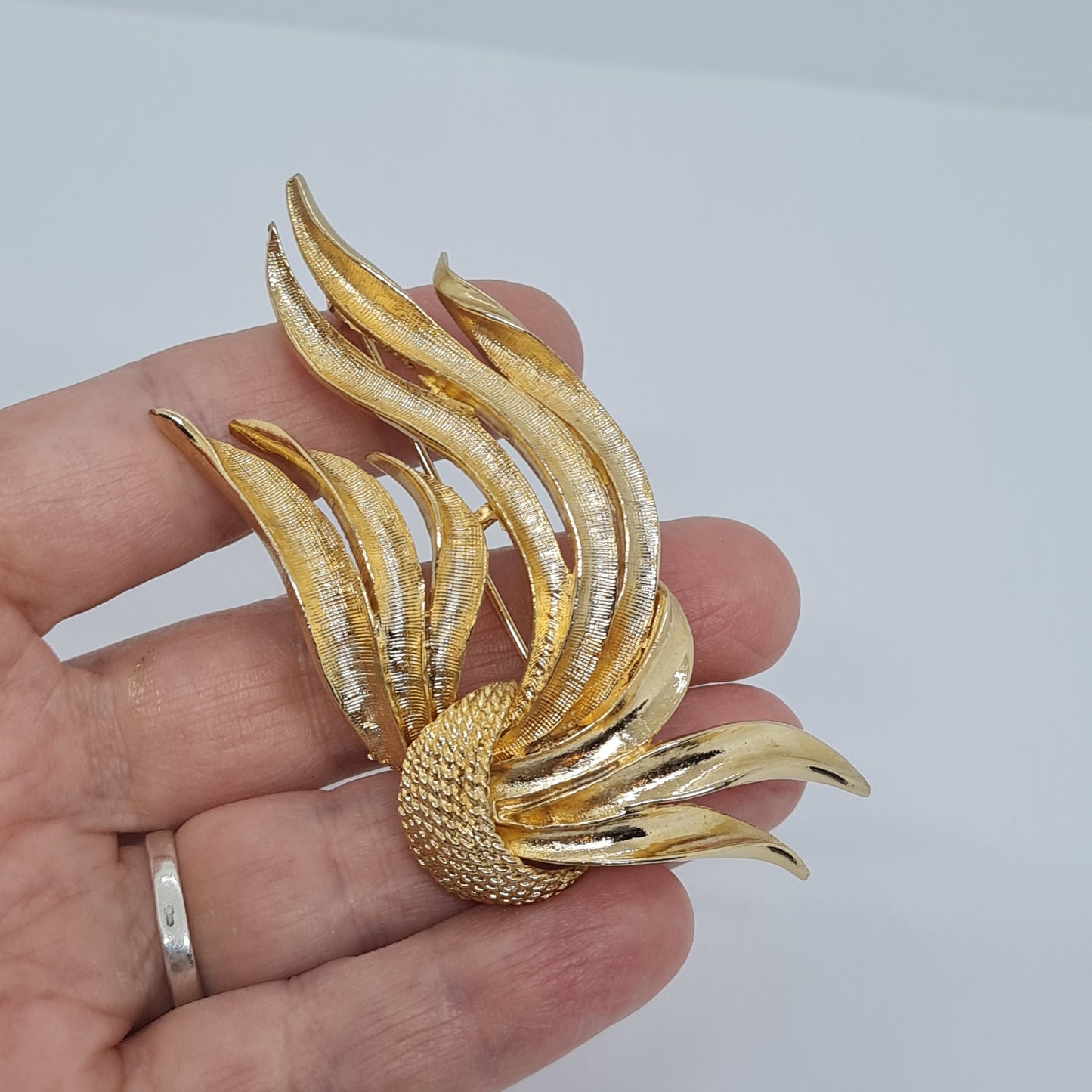 Vintage Gold Tone Leaf Brooch: Textured Metal Pin