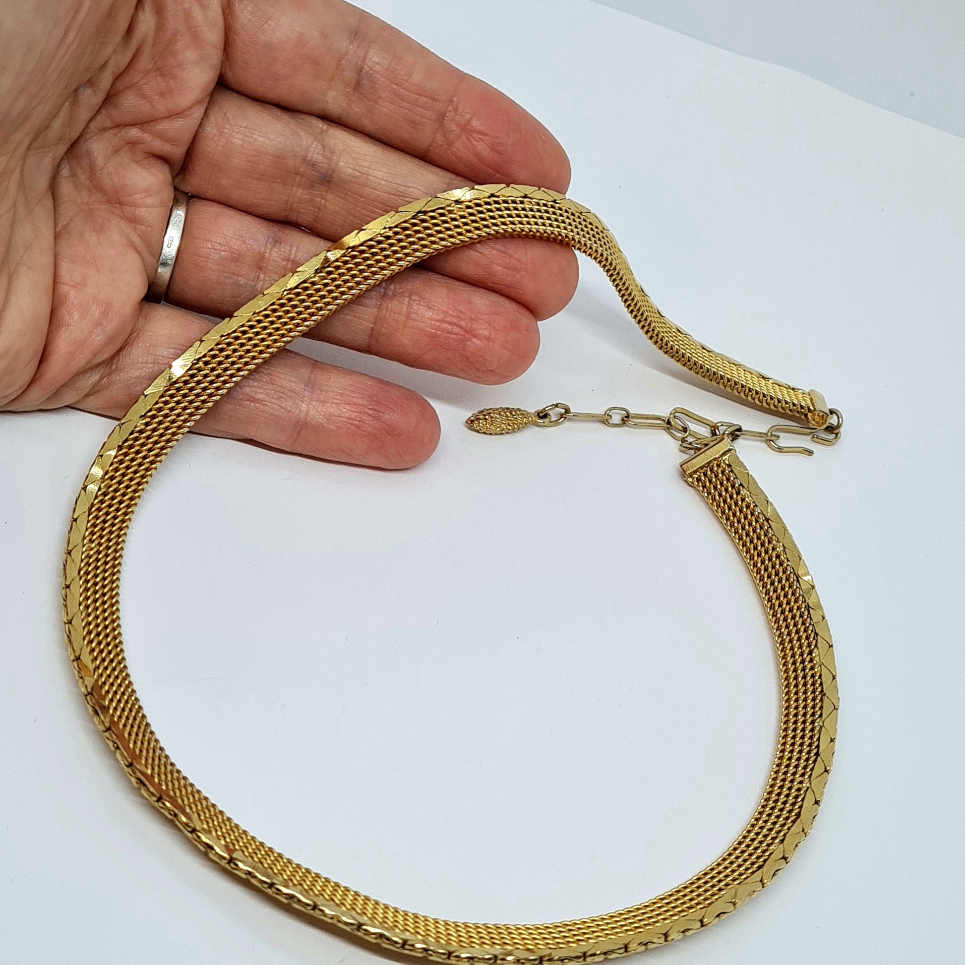 Vintage PENNINO choker necklace Gold tone metal chain Designer choker necklace