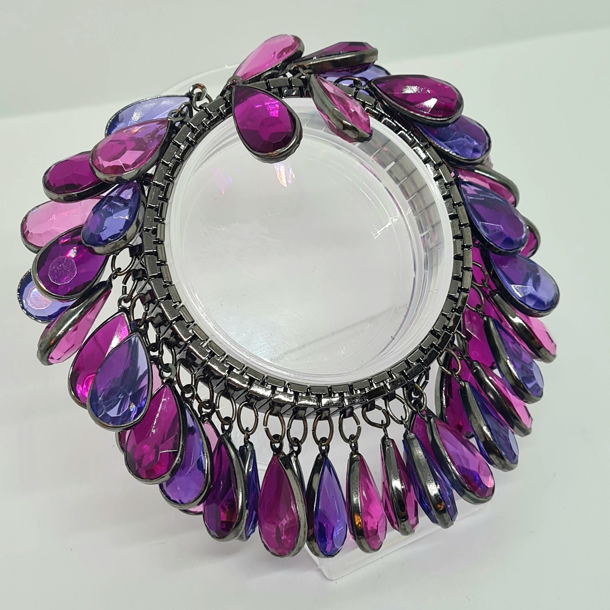 Vintage expanding flex bracelet with purple plastic bezel charms Black tone metal cha cha bracelet