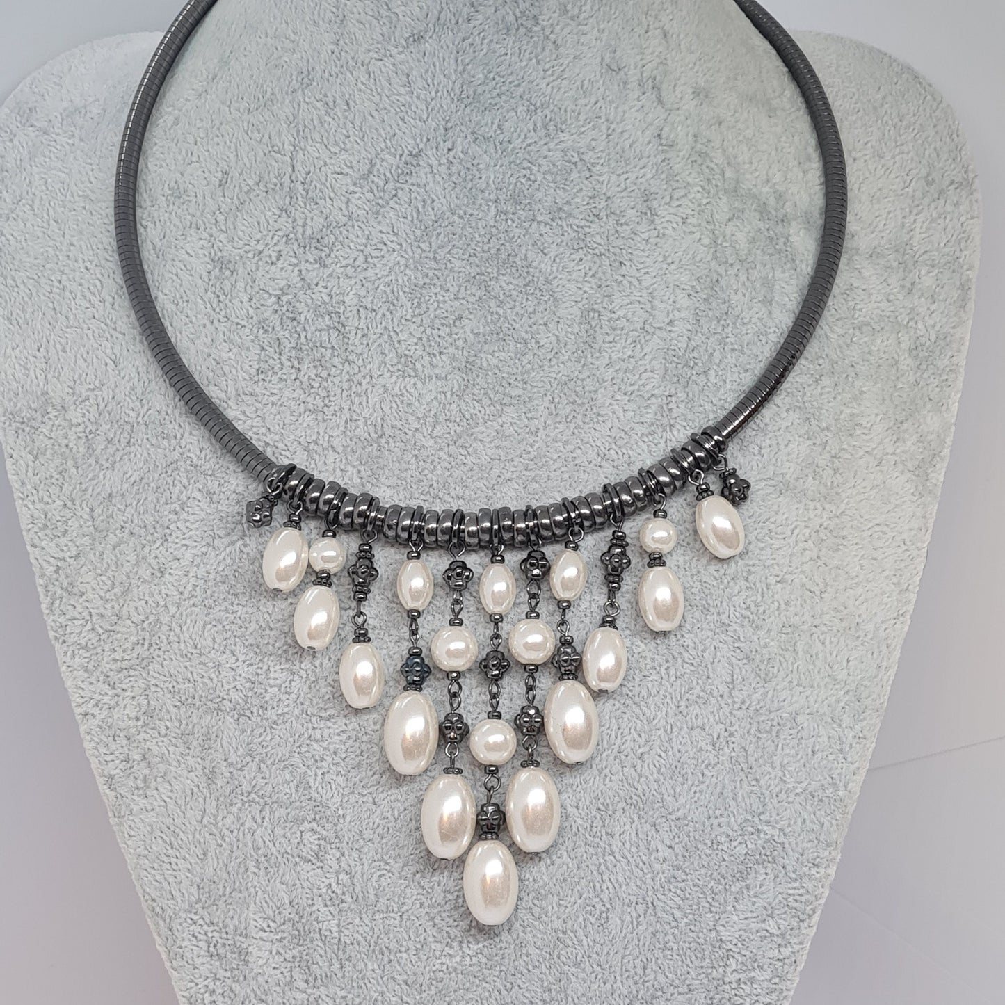 Vintage Faux Pearl Collar Necklace - Black Tone Metal Statement Jewelry