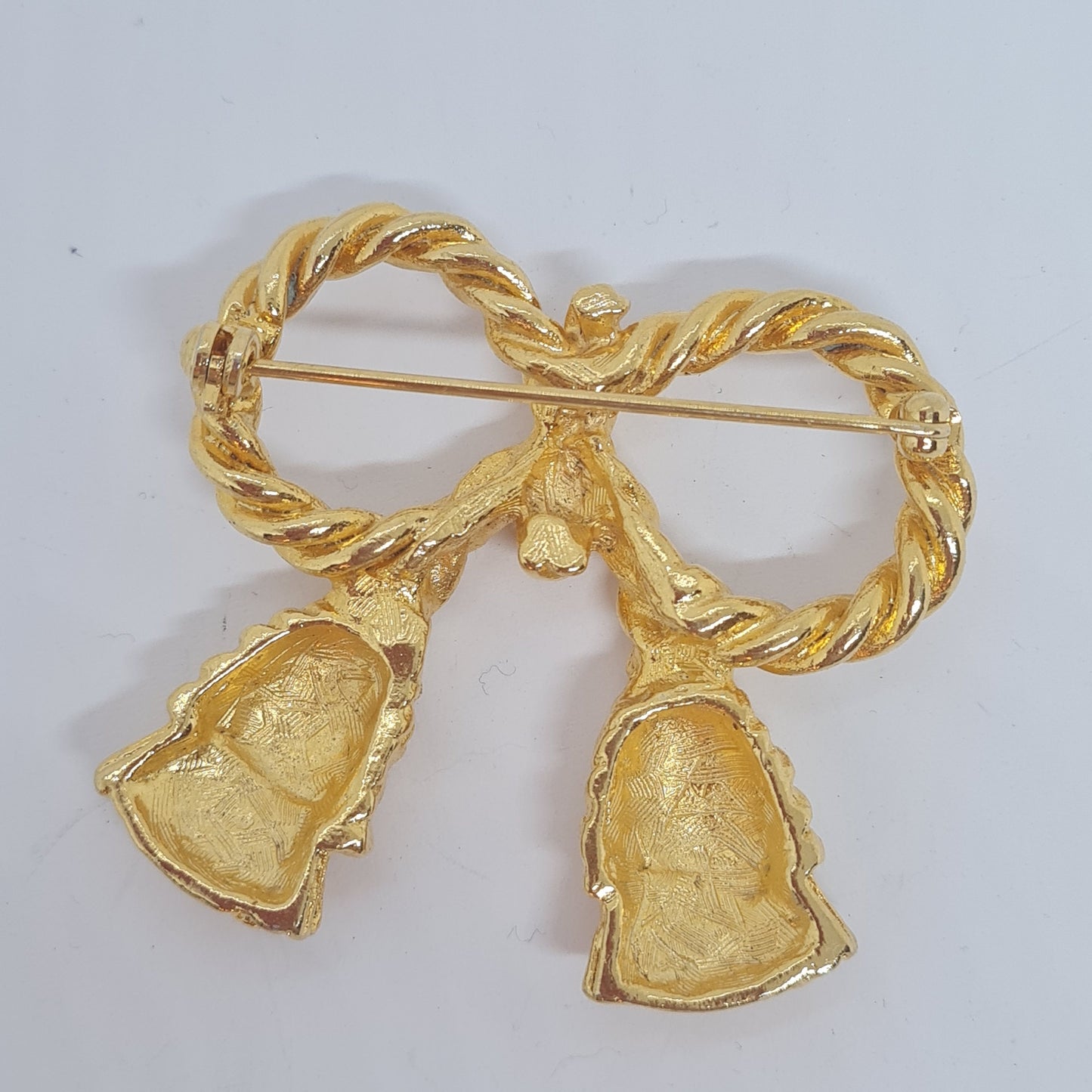 Vintage Gold Tone Tassel Brooch: Rope Design