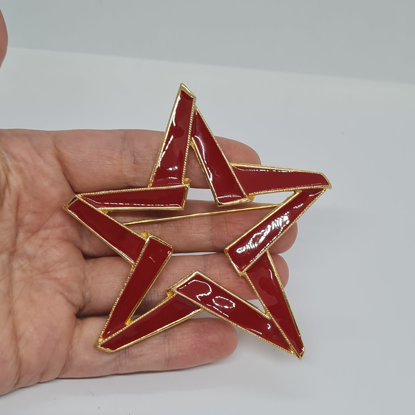 Vintage LIA Star Brooch: Gold Tone Metal with Red Enamel