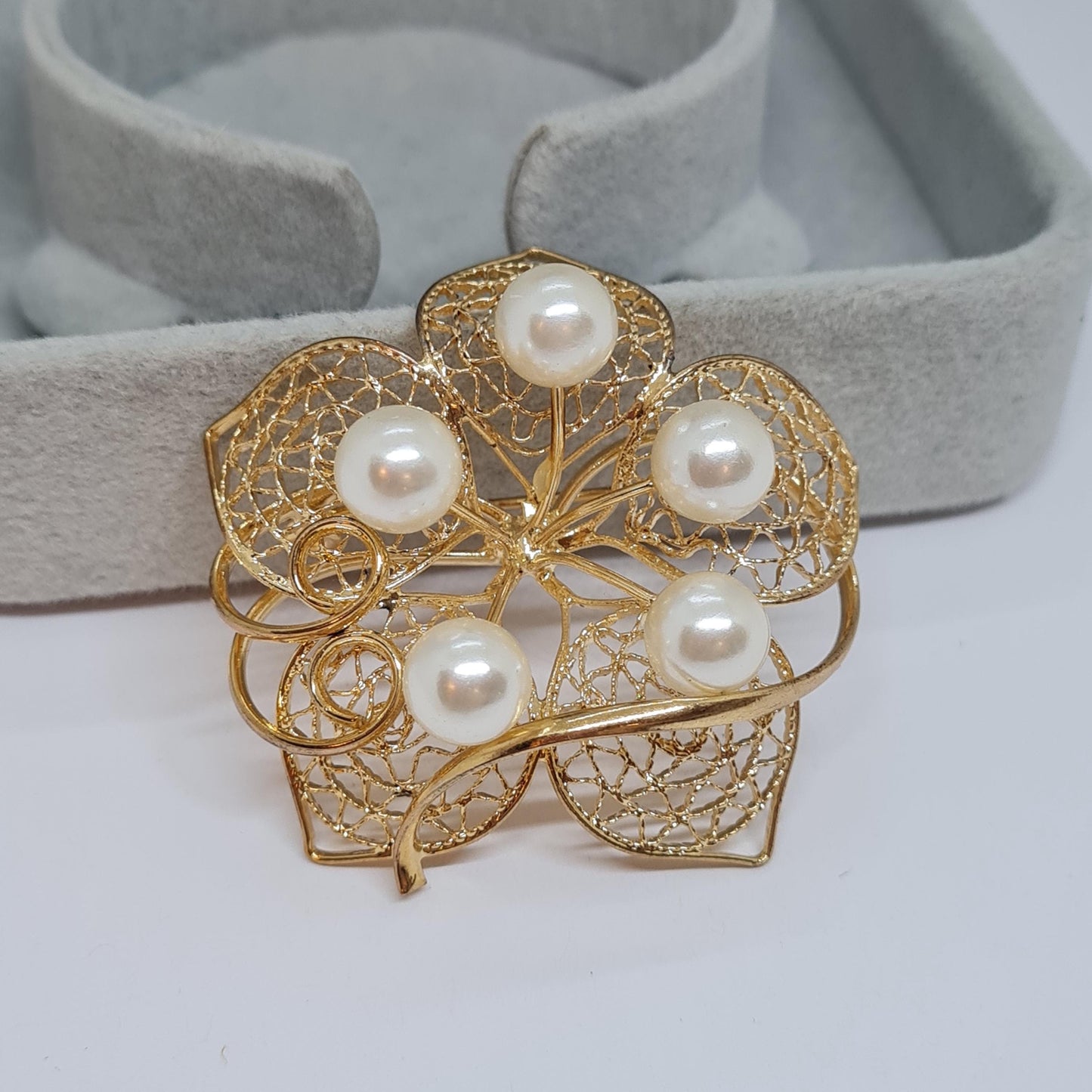 Vintage filigree flower brooch Gold-tone metal with faux pearl floral brooch pin
