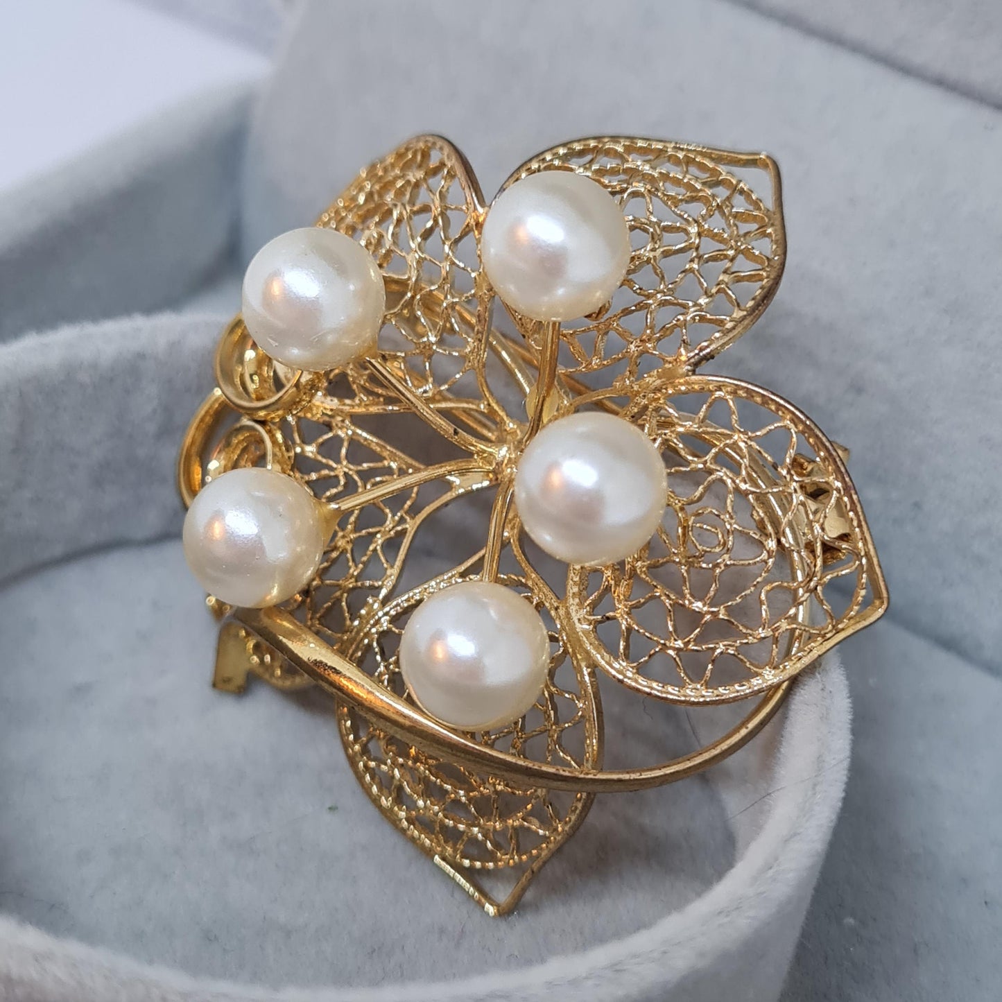 Vintage filigree flower brooch Gold-tone metal with faux pearl floral brooch pin