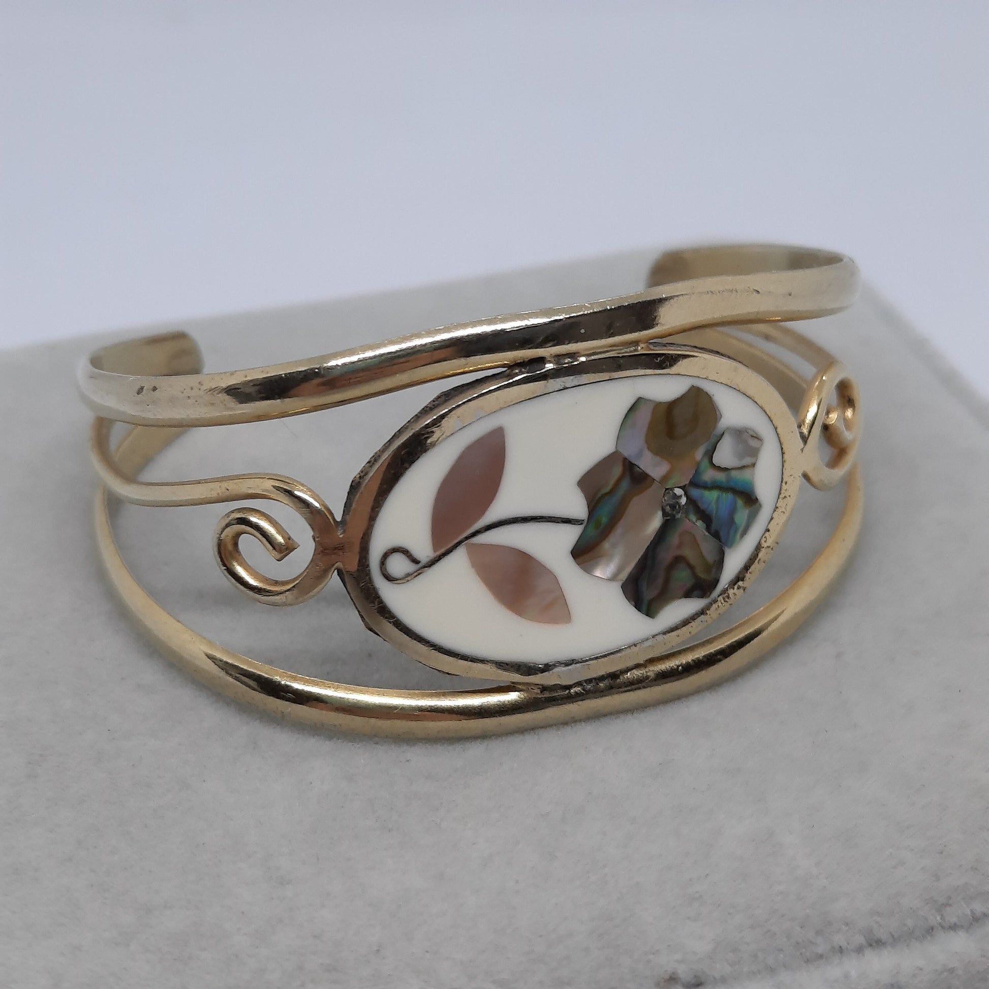 Vintage ALPACA MEXICO bracelet Gold tone metal with abalone flower cuff bracelet Designer floral motif open bracelet