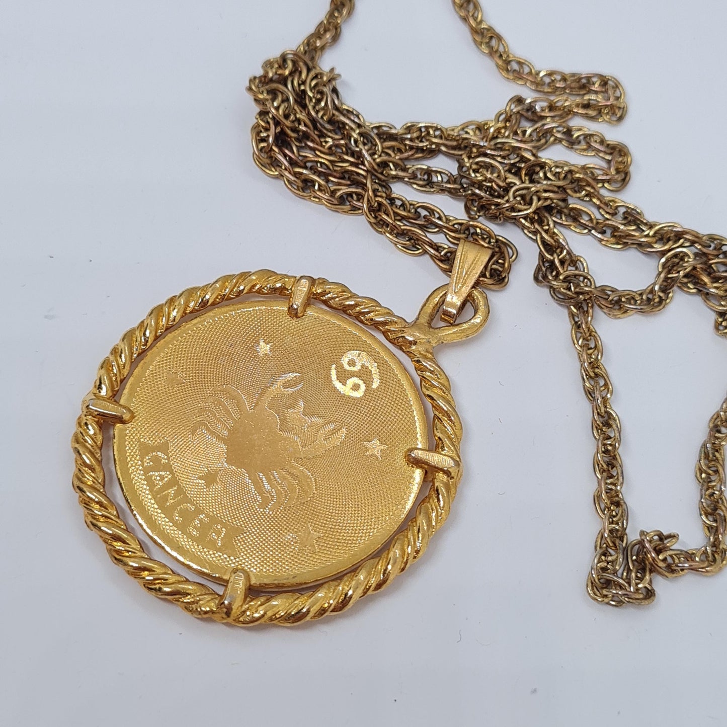 Vintage CANCER zodiac sign pendant necklace Gold-tone chain and coin pendant in a rope circle