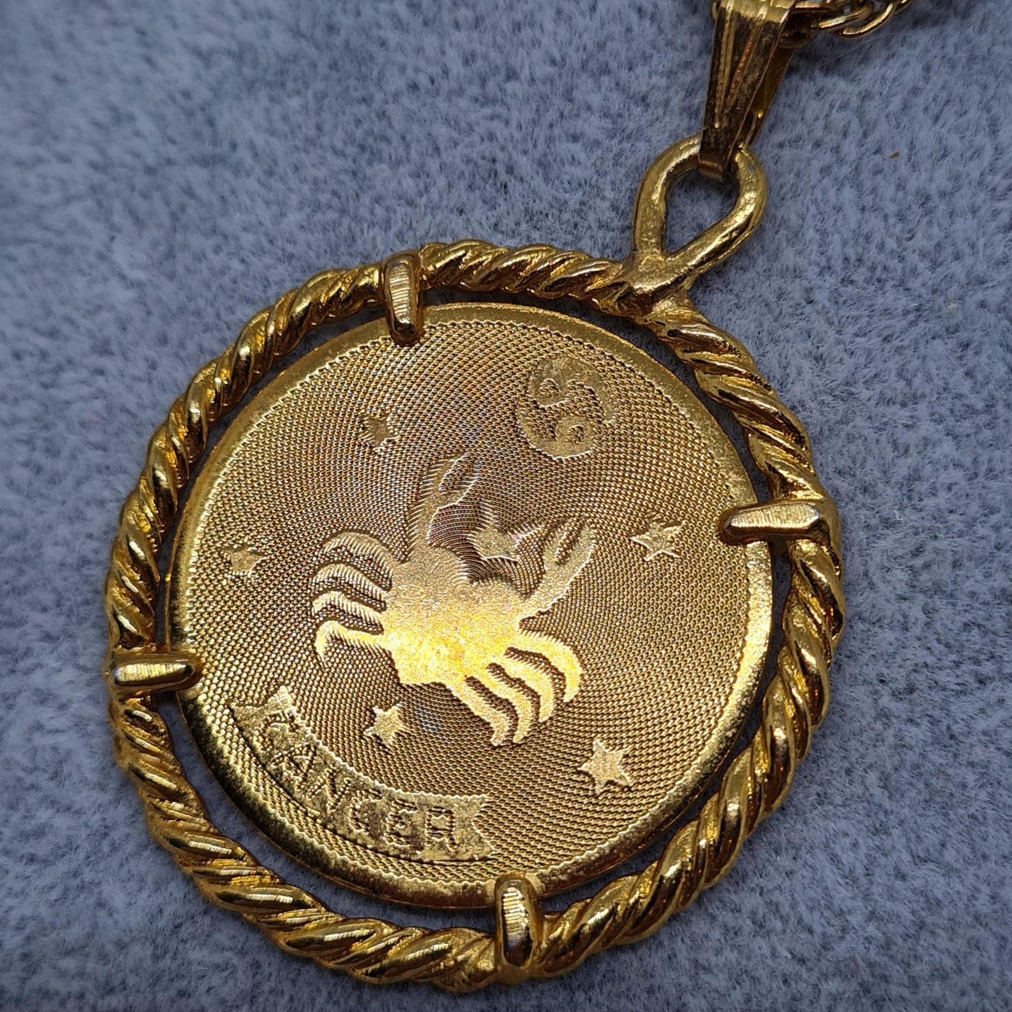 Vintage CANCER zodiac sign pendant necklace Gold-tone chain and coin pendant in a rope circle