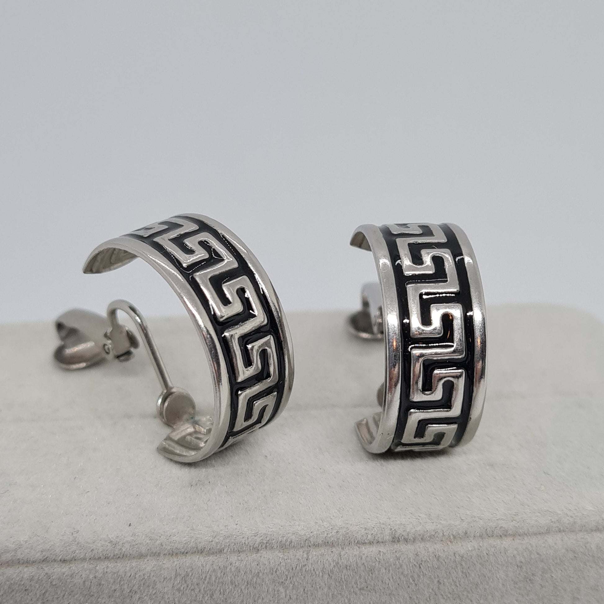 Chic Vintage Silver Clip-On Earrings with Greek Style Huggie Hoops