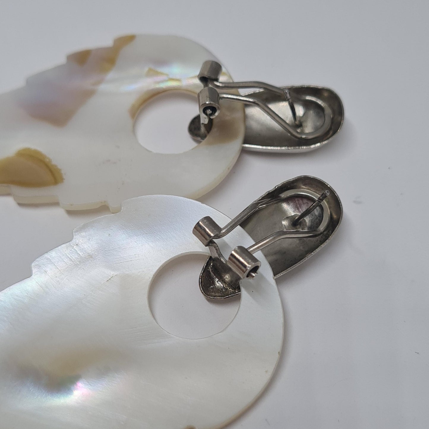 Vintage seashell earrings Mother-of-pearl drop earrings for summer