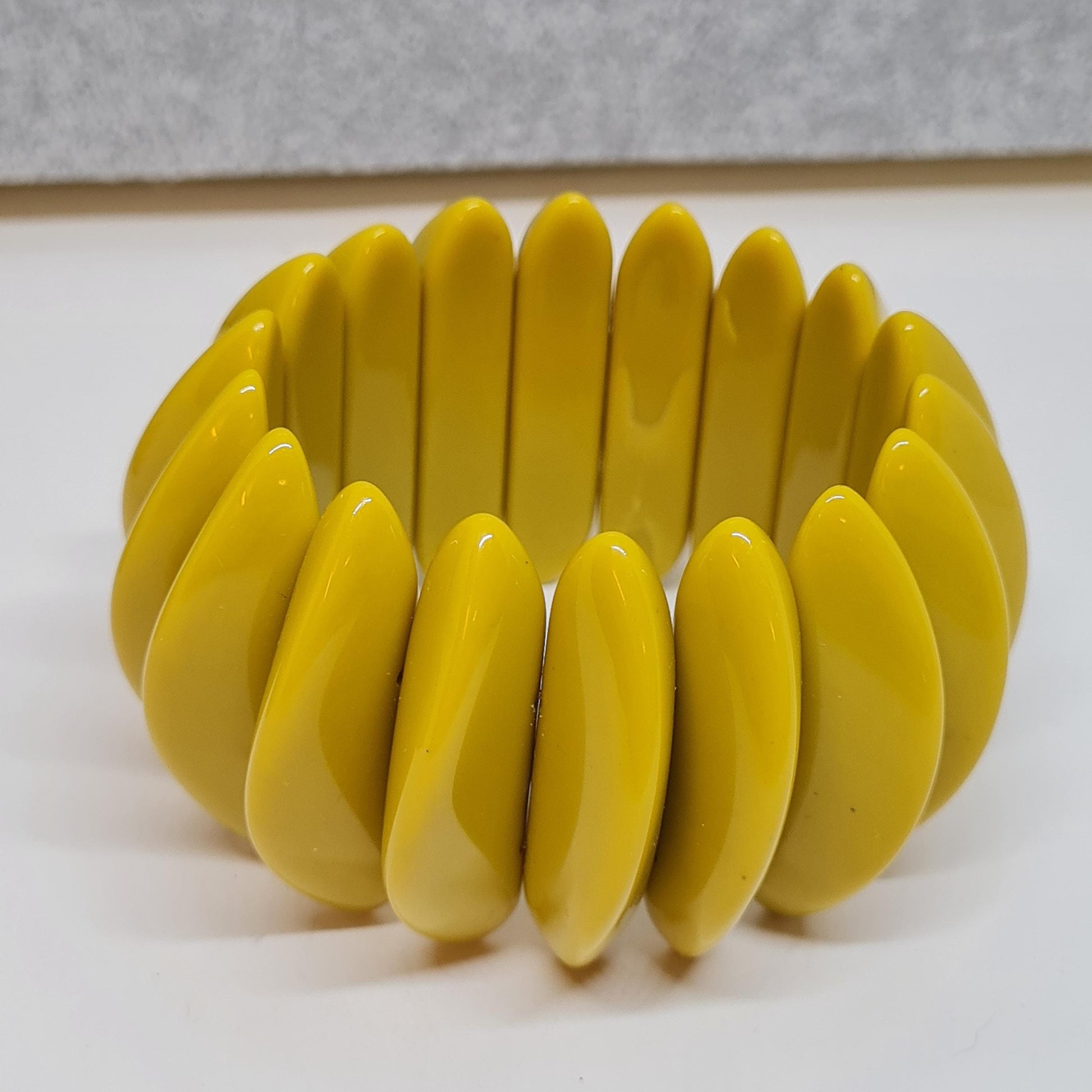 Vintage plastic stretchy bracelet Olive color adjustable bracelet