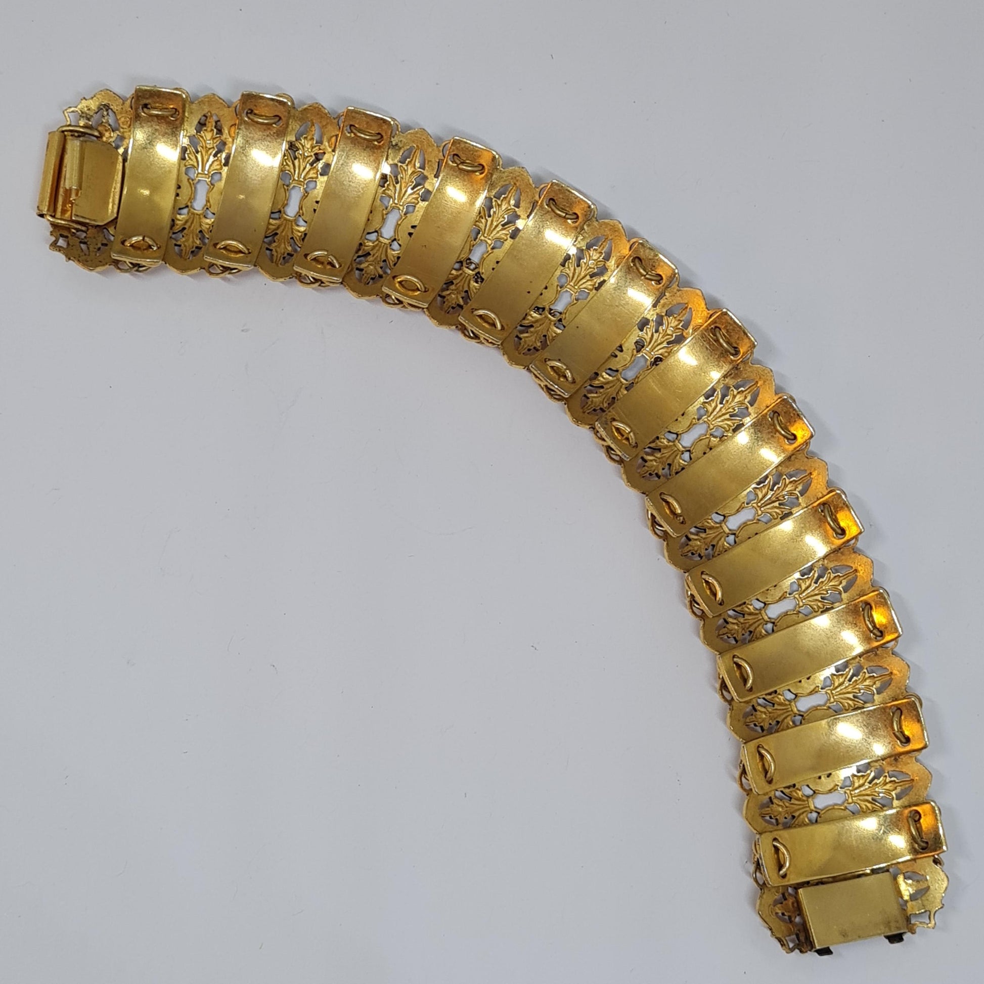 Vintage Gold-Tone Link Bracelet: Victorian Revival Textured Design