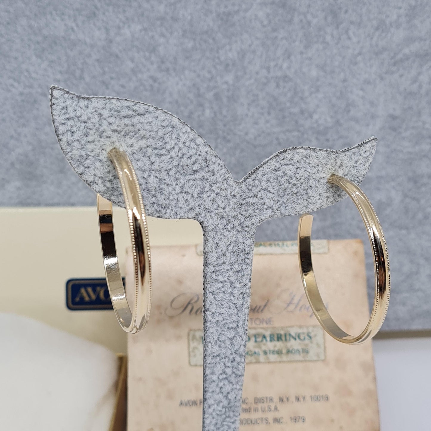 Vintage AVON hoop earrings 1979