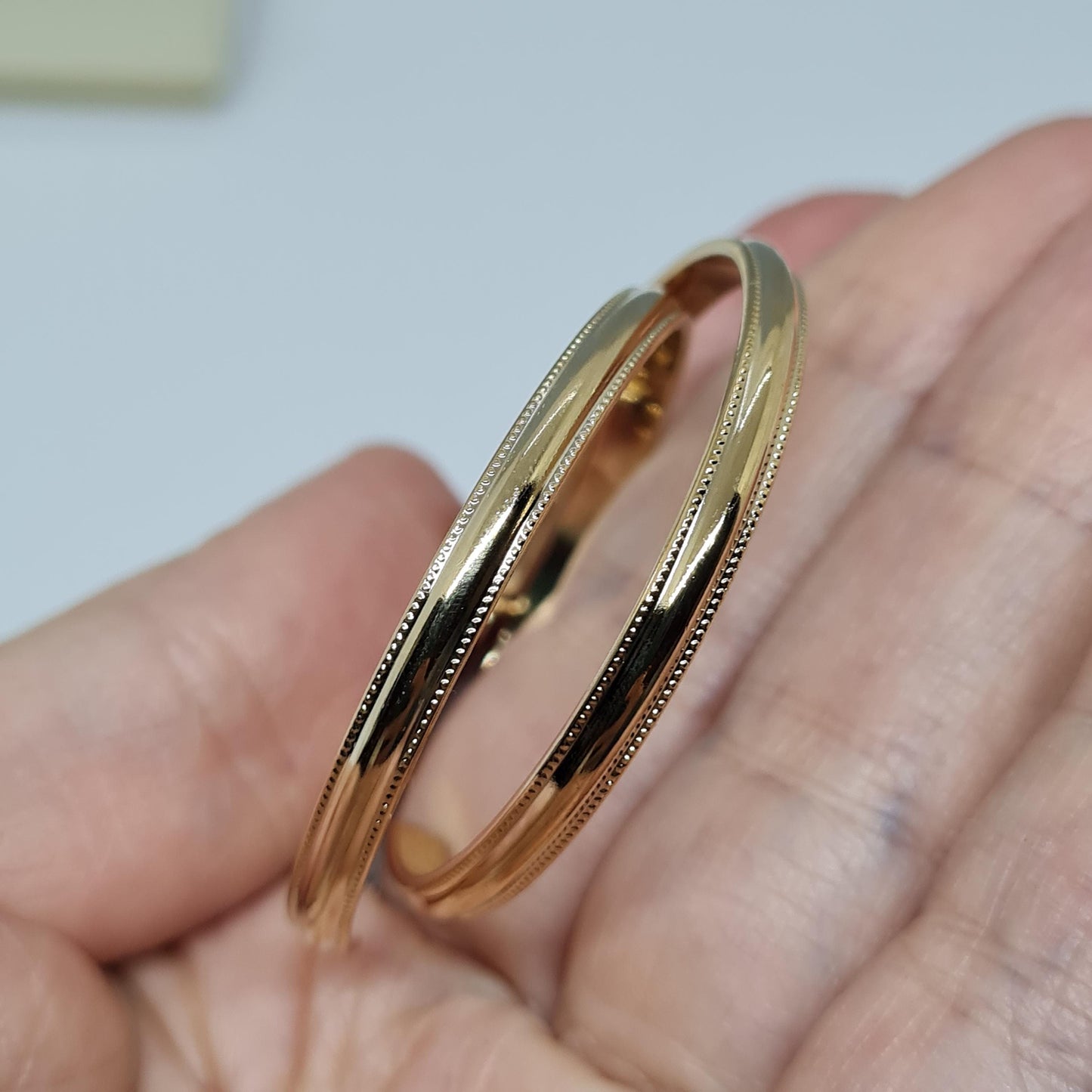 Vintage AVON hoop earrings 1979