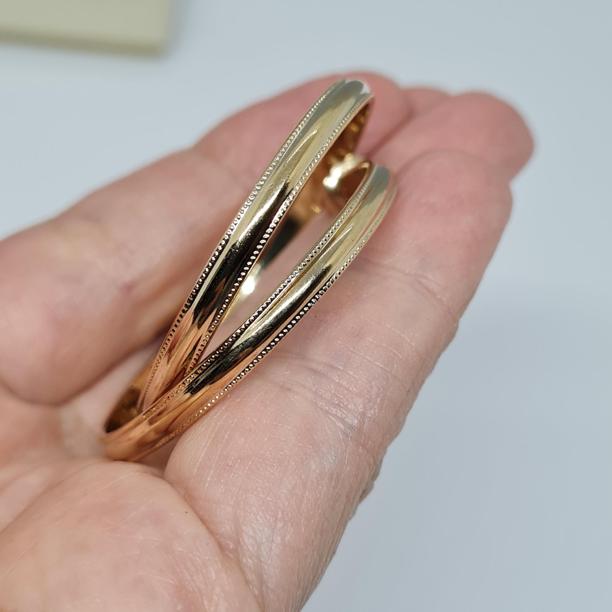 Vintage AVON hoop earrings 1979