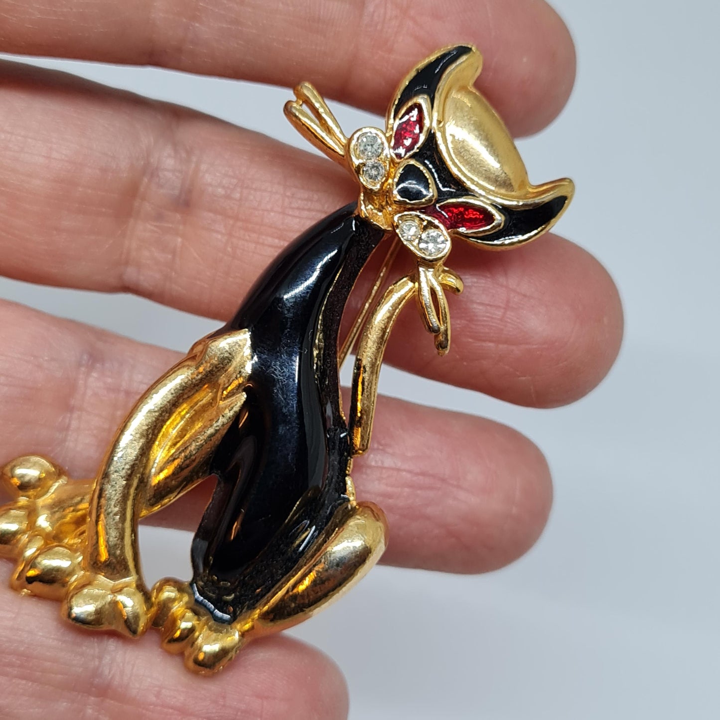 Vintage Enamel Cat Brooch: Gold Tone Rhinestone Pin