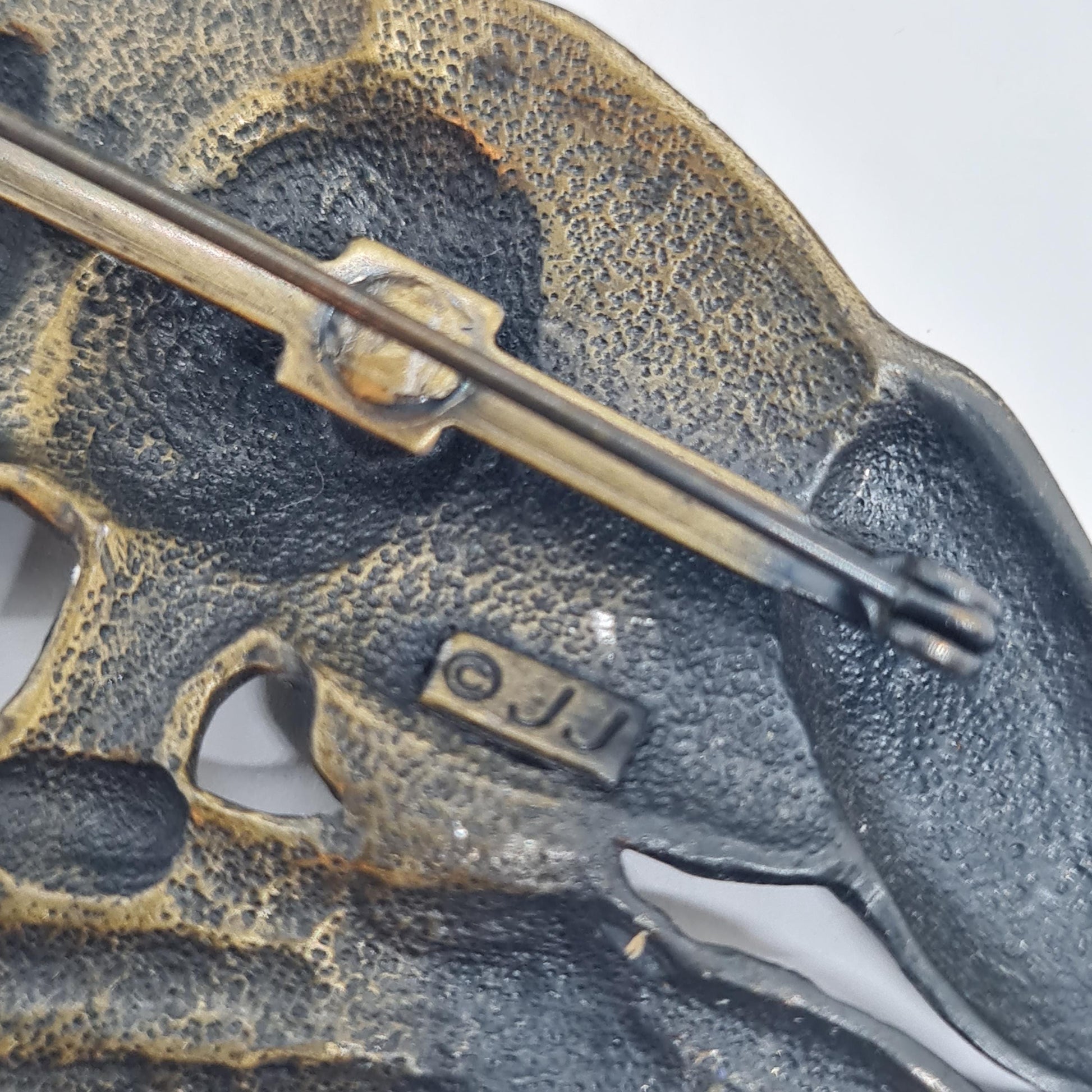 Vintage JJ Leopard brooch, Brass metal brooch pin by a designer