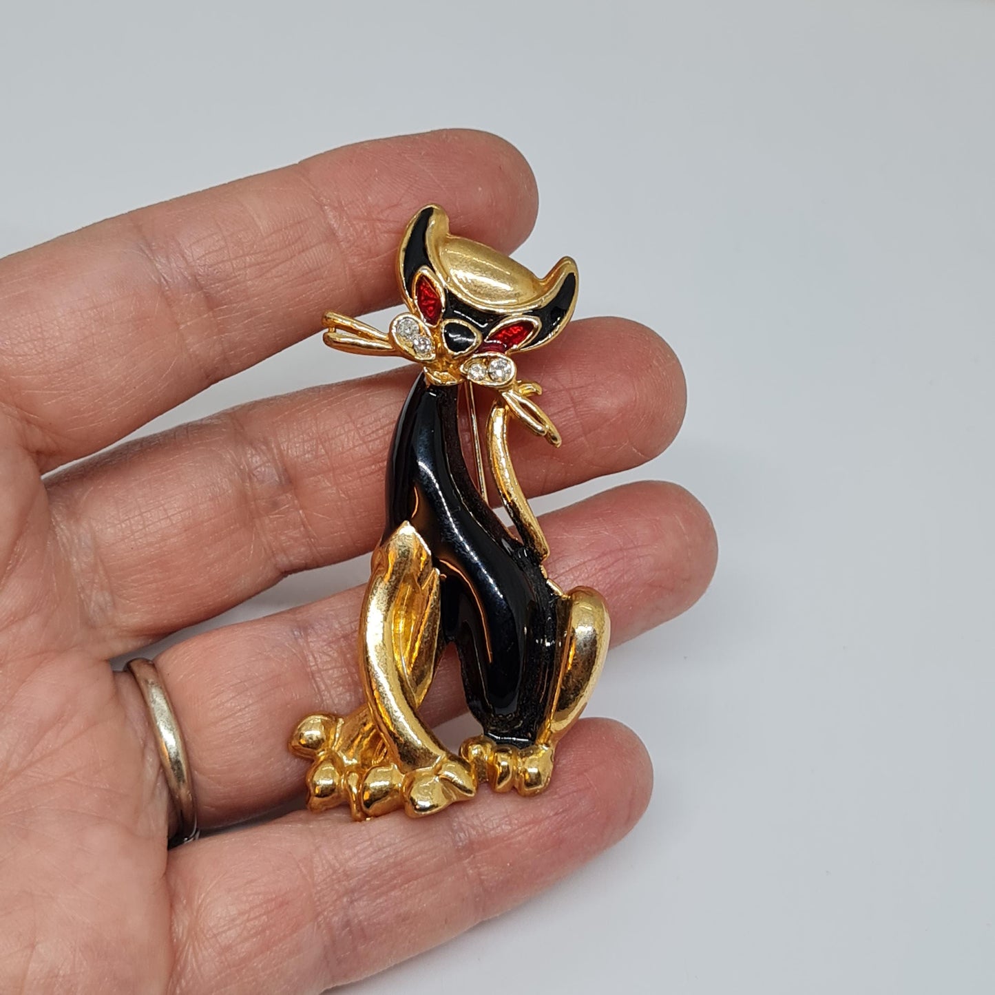 Vintage Enamel Cat Brooch: Gold Tone Rhinestone Pin