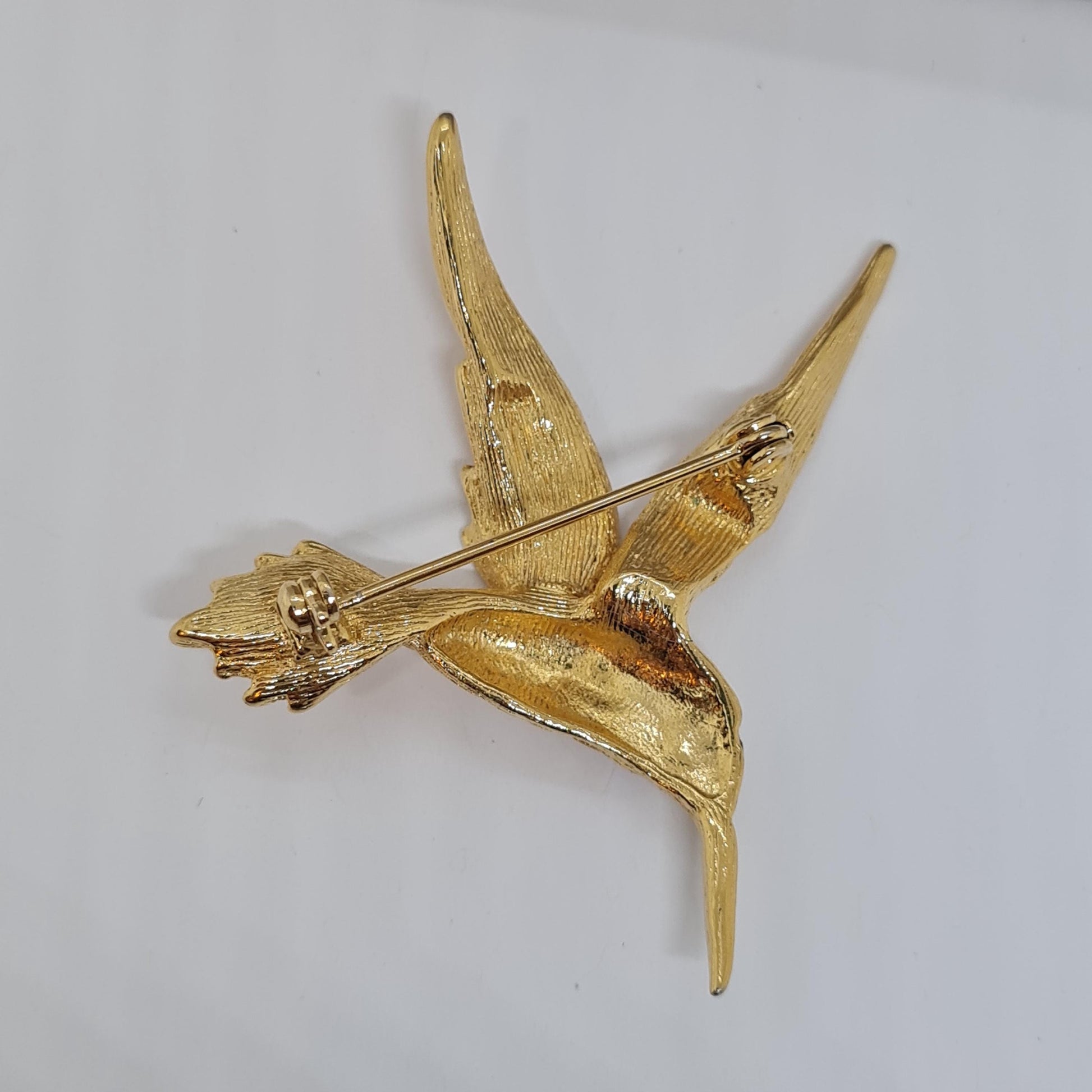 Vintage Gold-Tone Hummingbird Brooch: Rhinestone Bird Pin