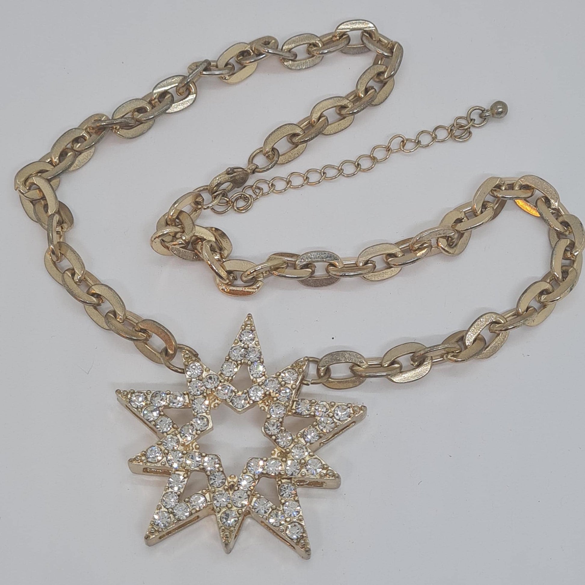 Vintage pendant necklace, Gold-tone chunky chain with rhinestone star pendant