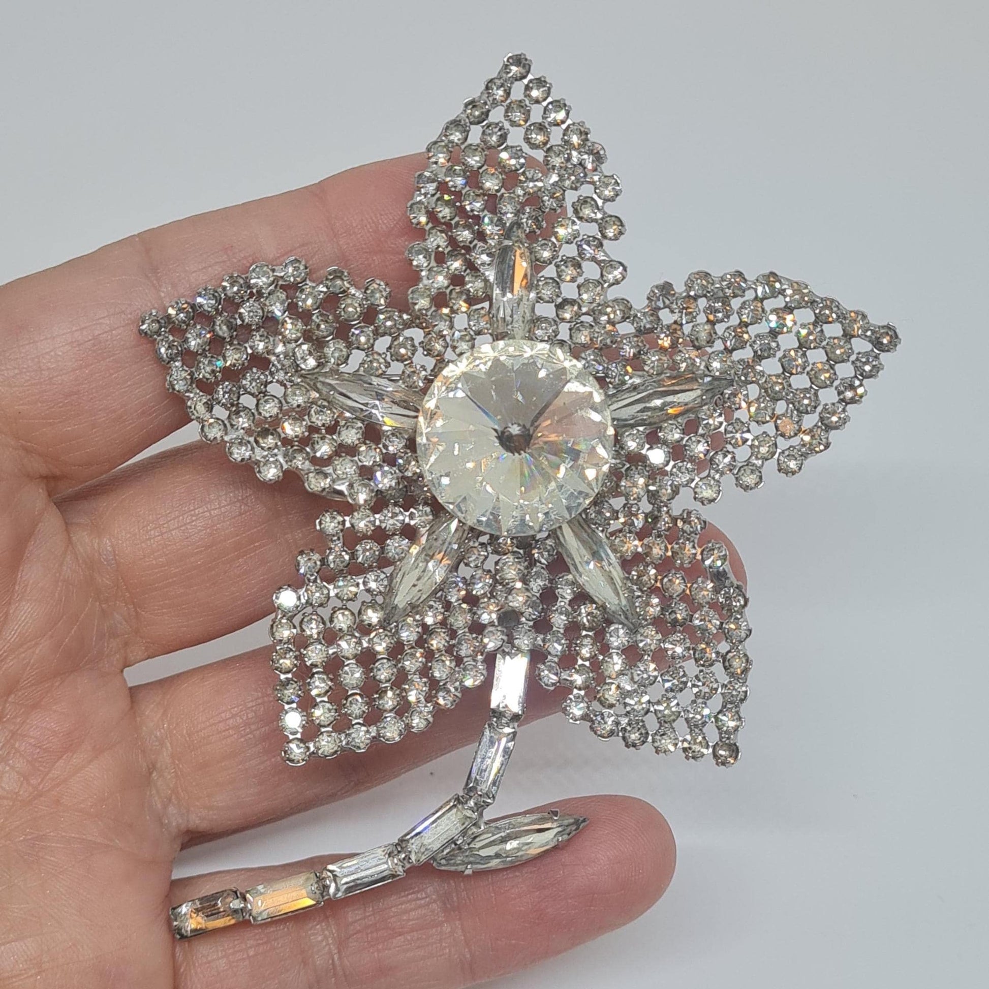 Vintage large rhinestone brooch, Silver-tone metal with clear glass rhinestones, Big floral sparkly brooch pin