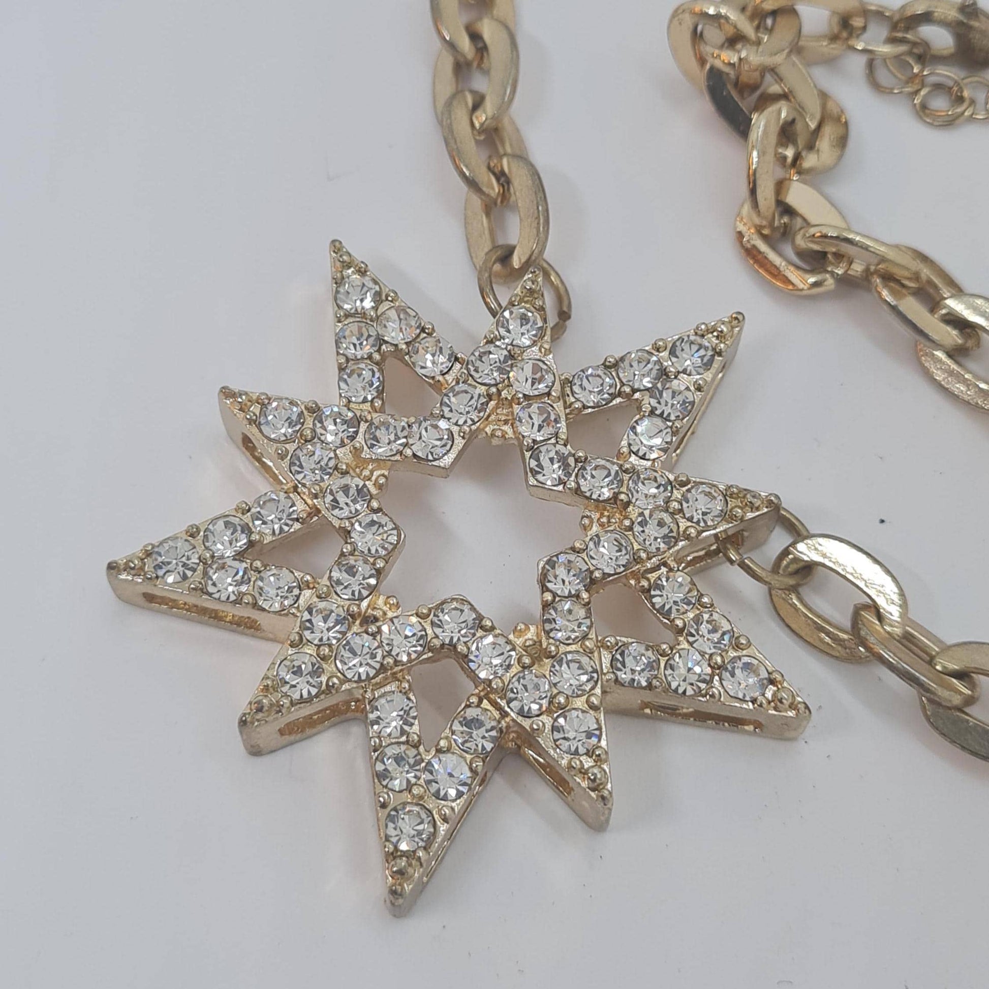Vintage pendant necklace, Gold-tone chunky chain with rhinestone star pendant